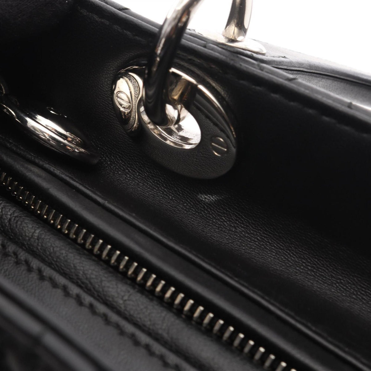 Christian Dior Black Leather Handbag (Pre-Owned)
