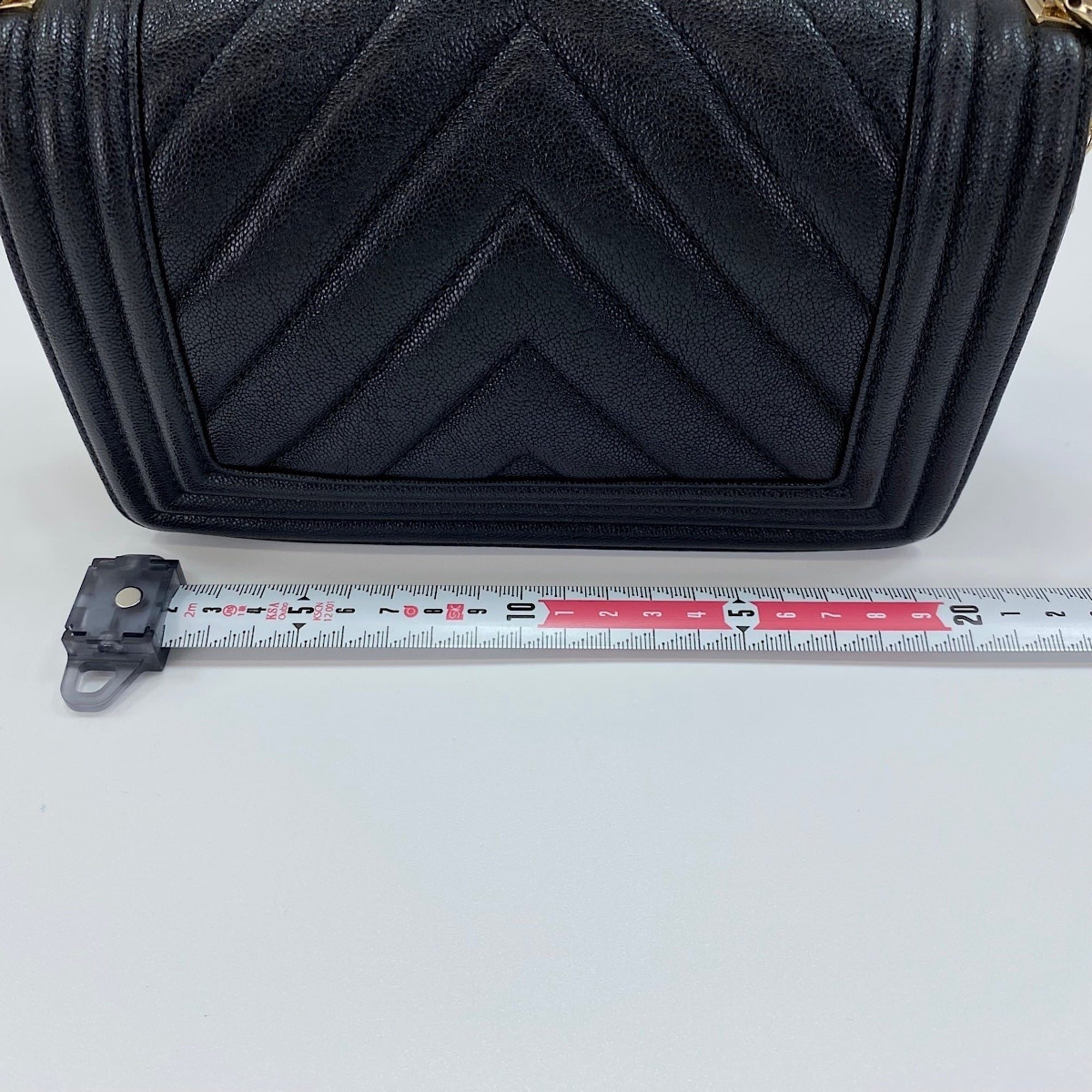 Chanel Boy Chanel Black Shoulder Bag (Pre-Owned)