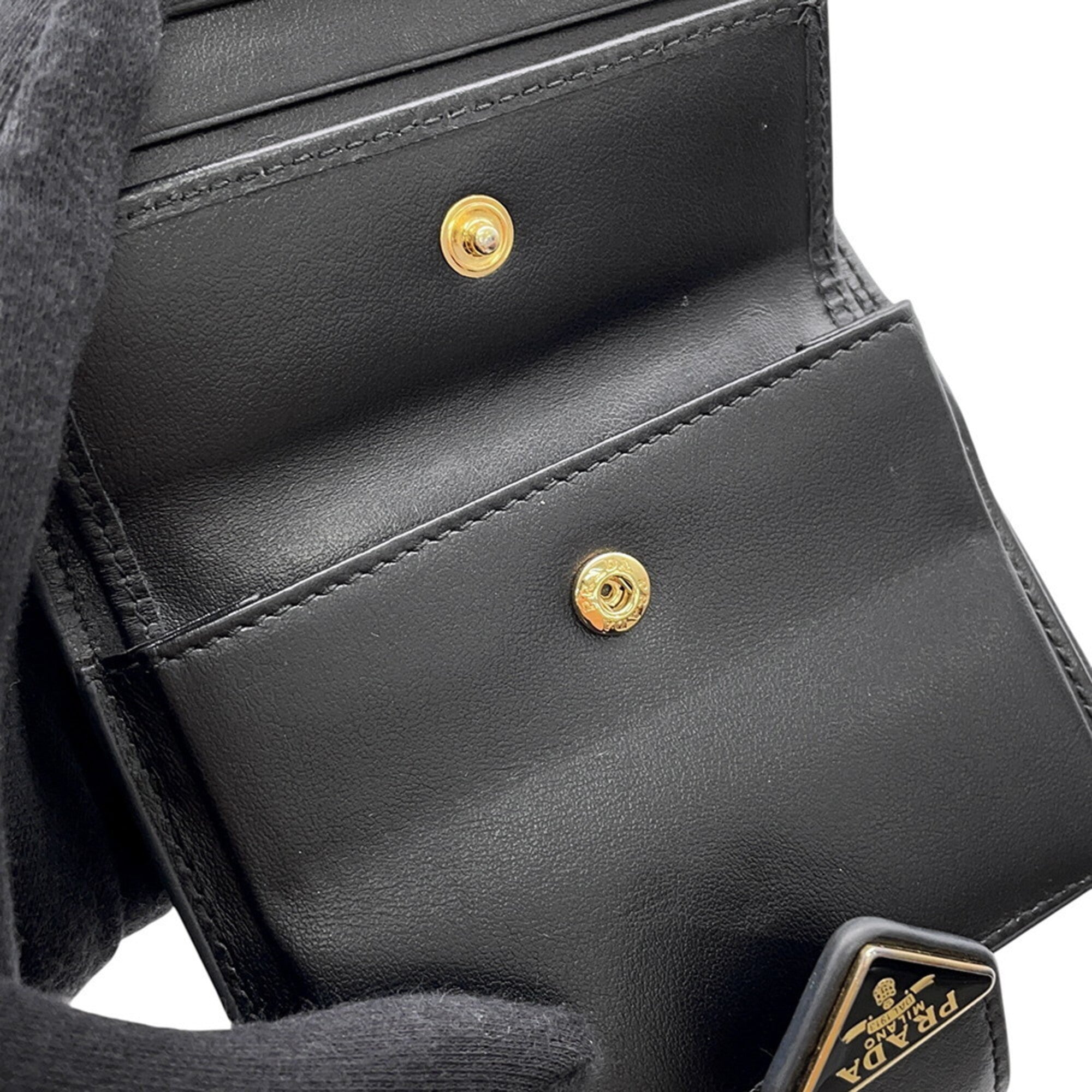Prada Black Saffiano Wallet (Bi-Fold) (Pre-Owned)