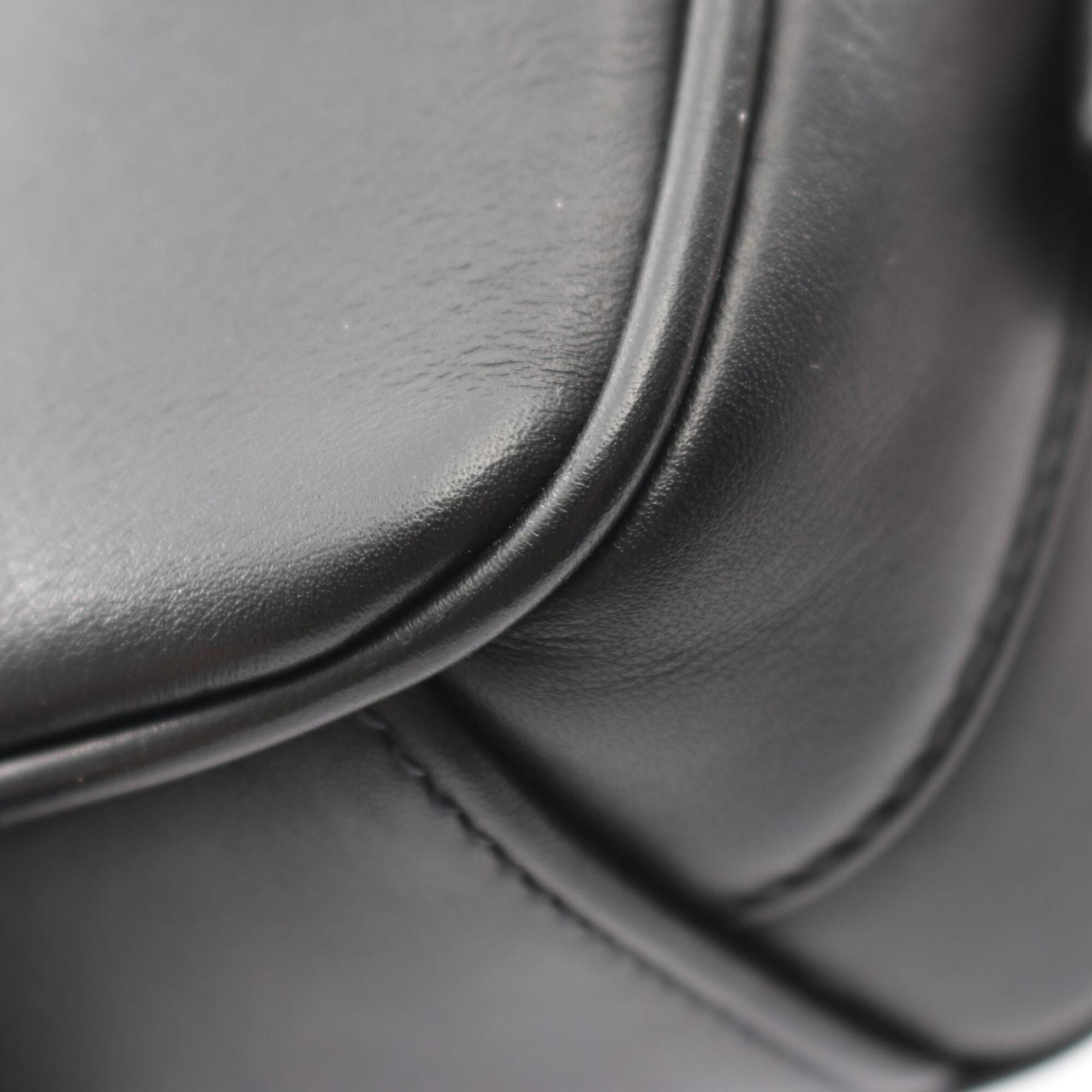 Miu Miu Black Leather Handbag Shoulder Bag (Pre-Owned)