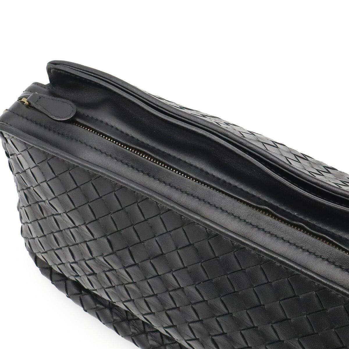 Bottega Veneta Black Intrecciato Pochette Shoulder Bag (Pre-Owned)