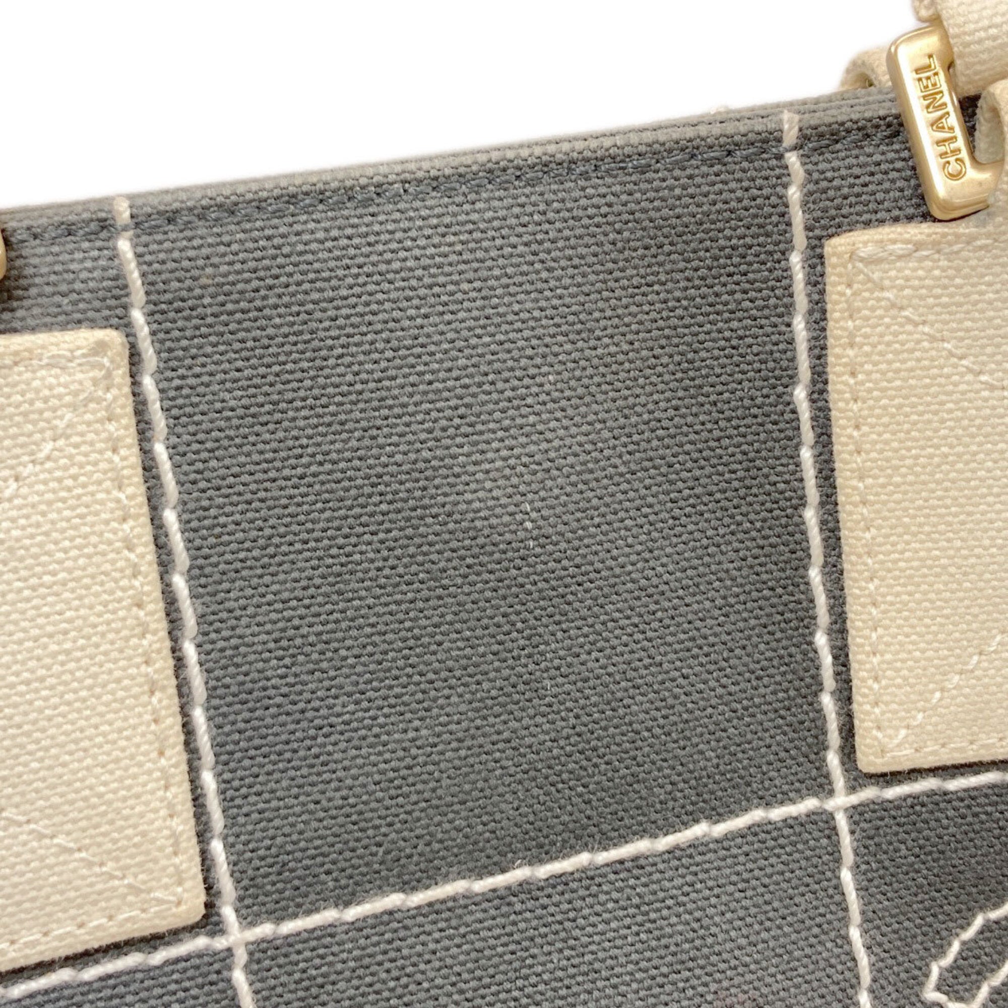 Chanel Gray White Canvas Handbag (Pre-Owned)