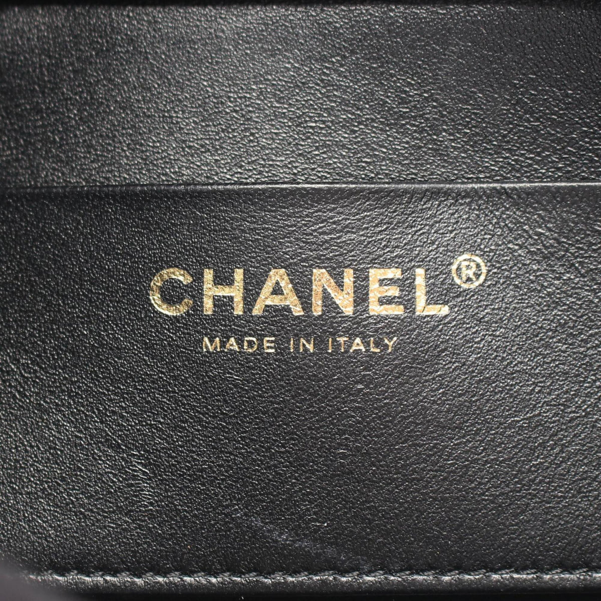 Chanel Black Grained Calfskin Handbag Shoulder Bag (Pre-Owned)