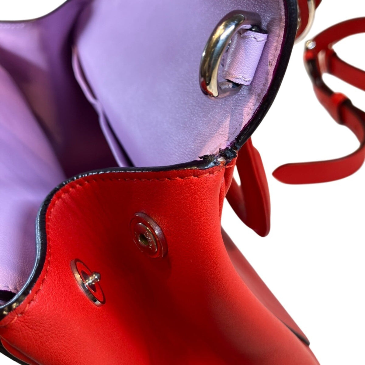 Christian Dior Red Color Leather Handbag (Pre-Owned)