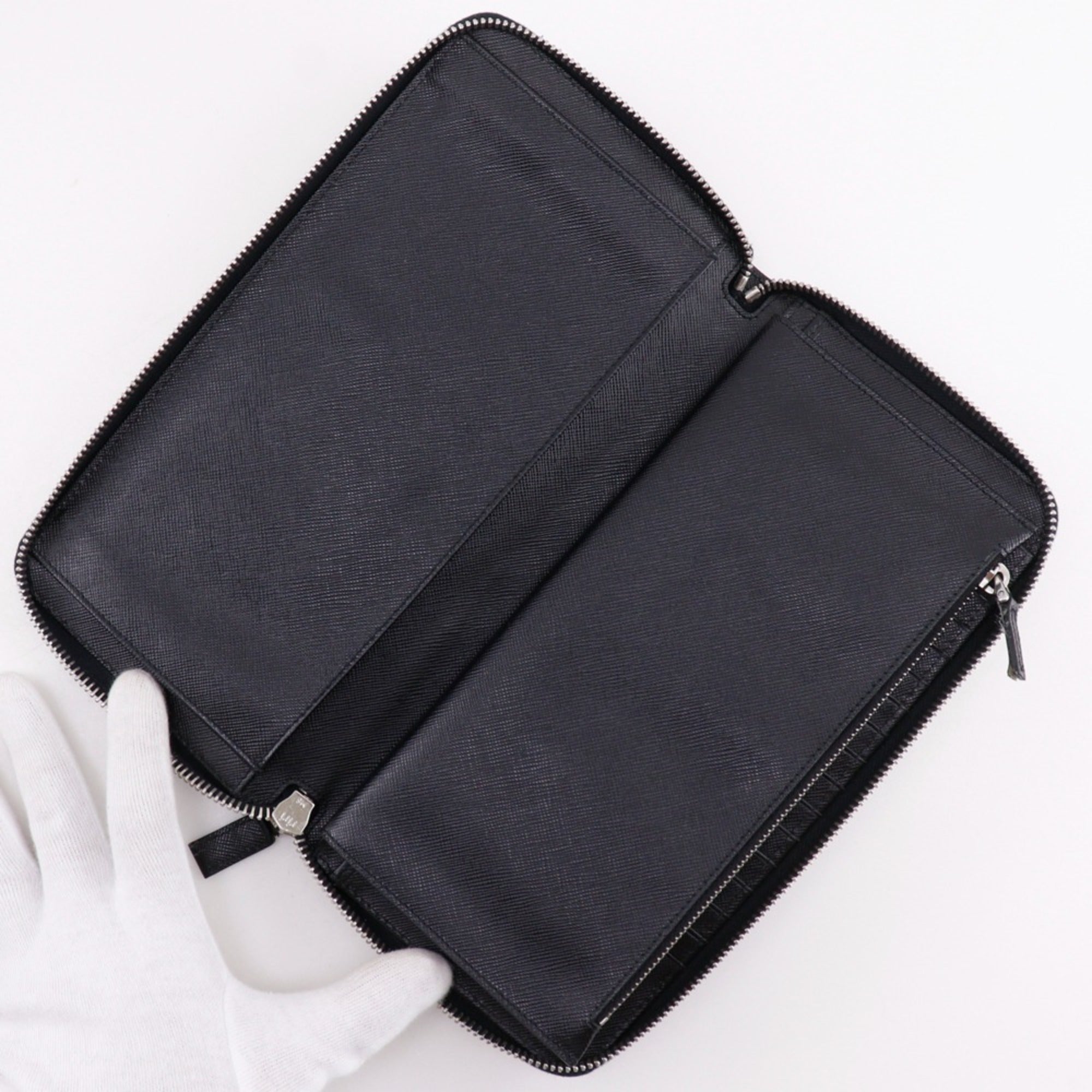 Prada Saffiano Black Saffiano Long Wallet (Bi-Fold) (Pre-Owned)