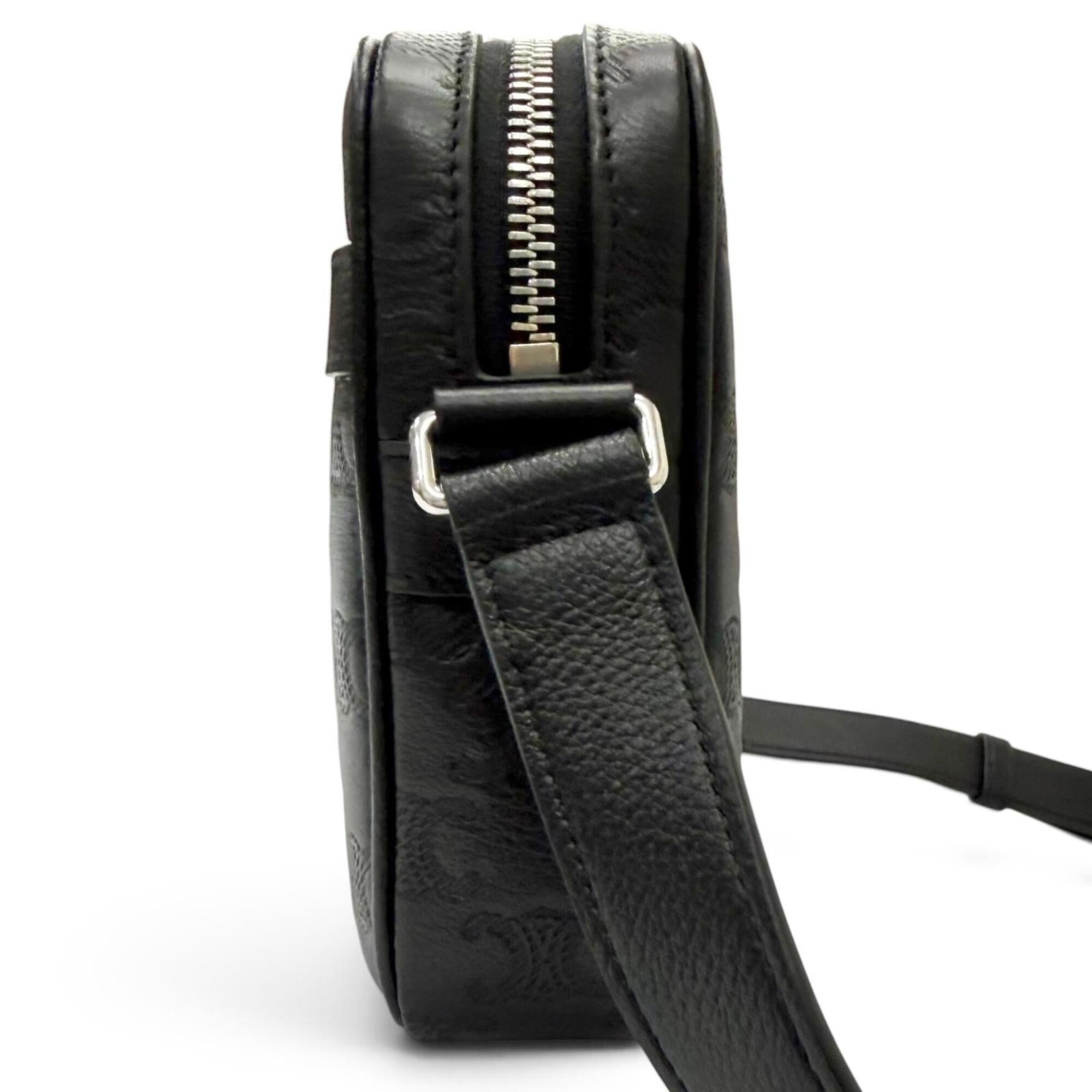Celine Black Leather Messenger Bag Shoulder Bag (Pre-Owned)