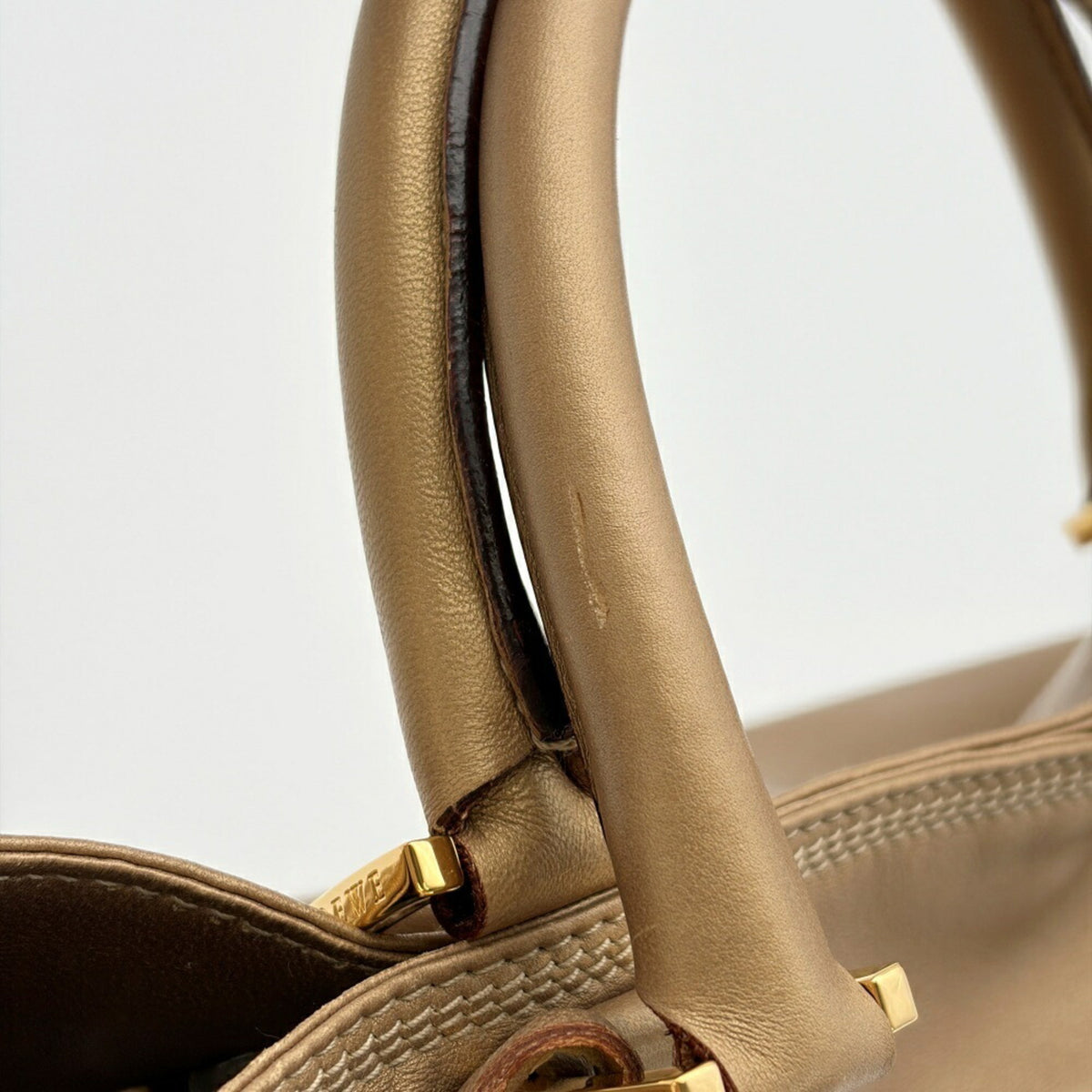 Loewe Gold Leather Tote Bag (Pre-Owned)