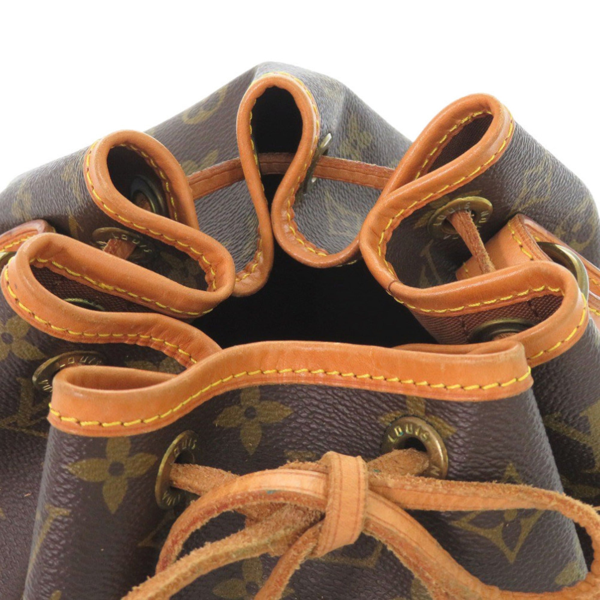 Louis Vuitton Brown Monogram Canvas Shoulder Bag (Pre-Owned)