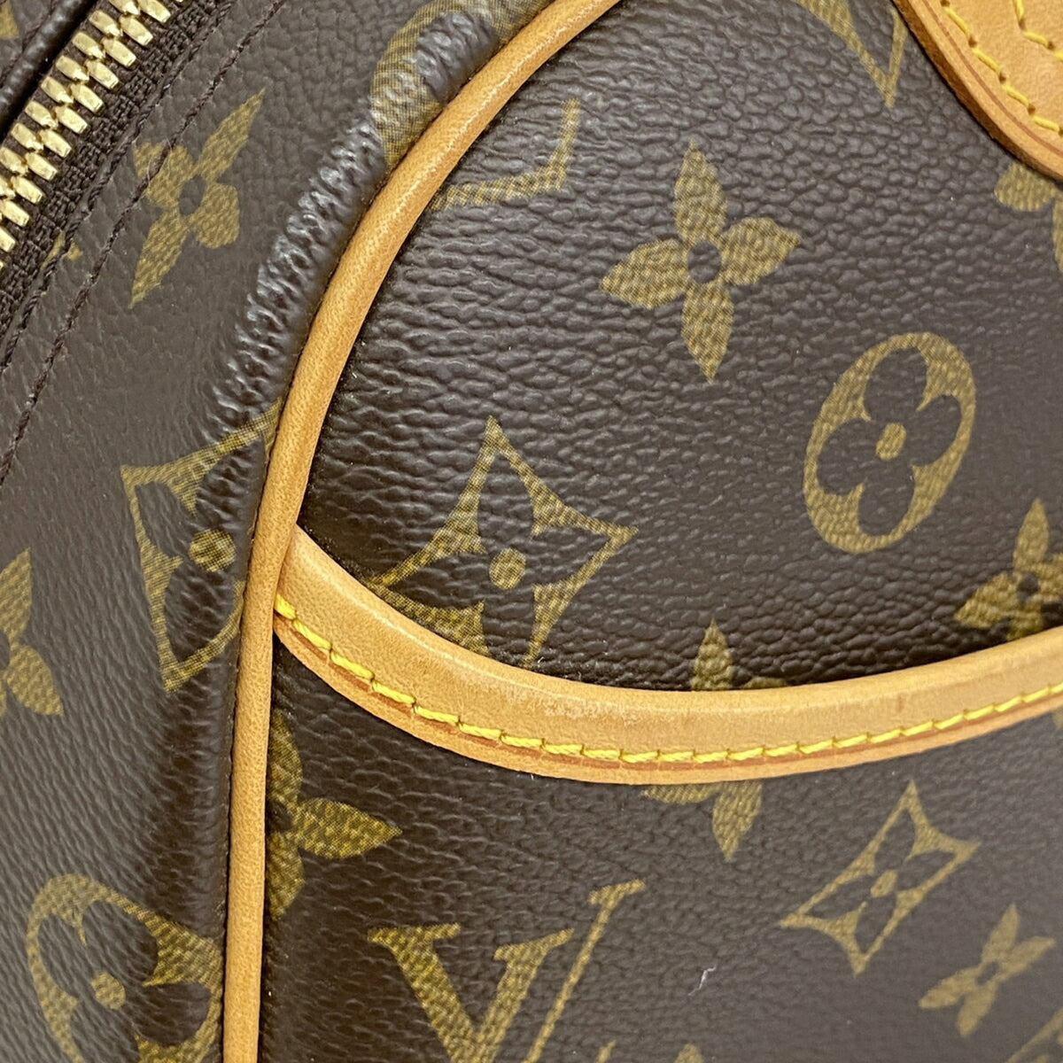Louis Vuitton Brown Handbag (Pre-Owned)