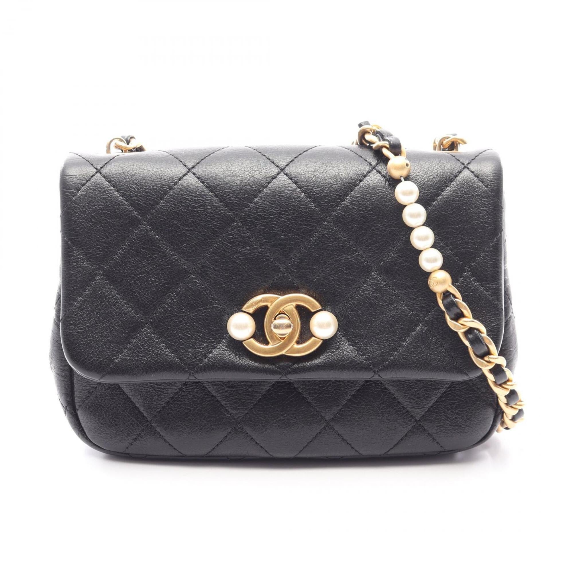 Chanel Black Leather Handbag Shoulder Bag (Pre-Owned)