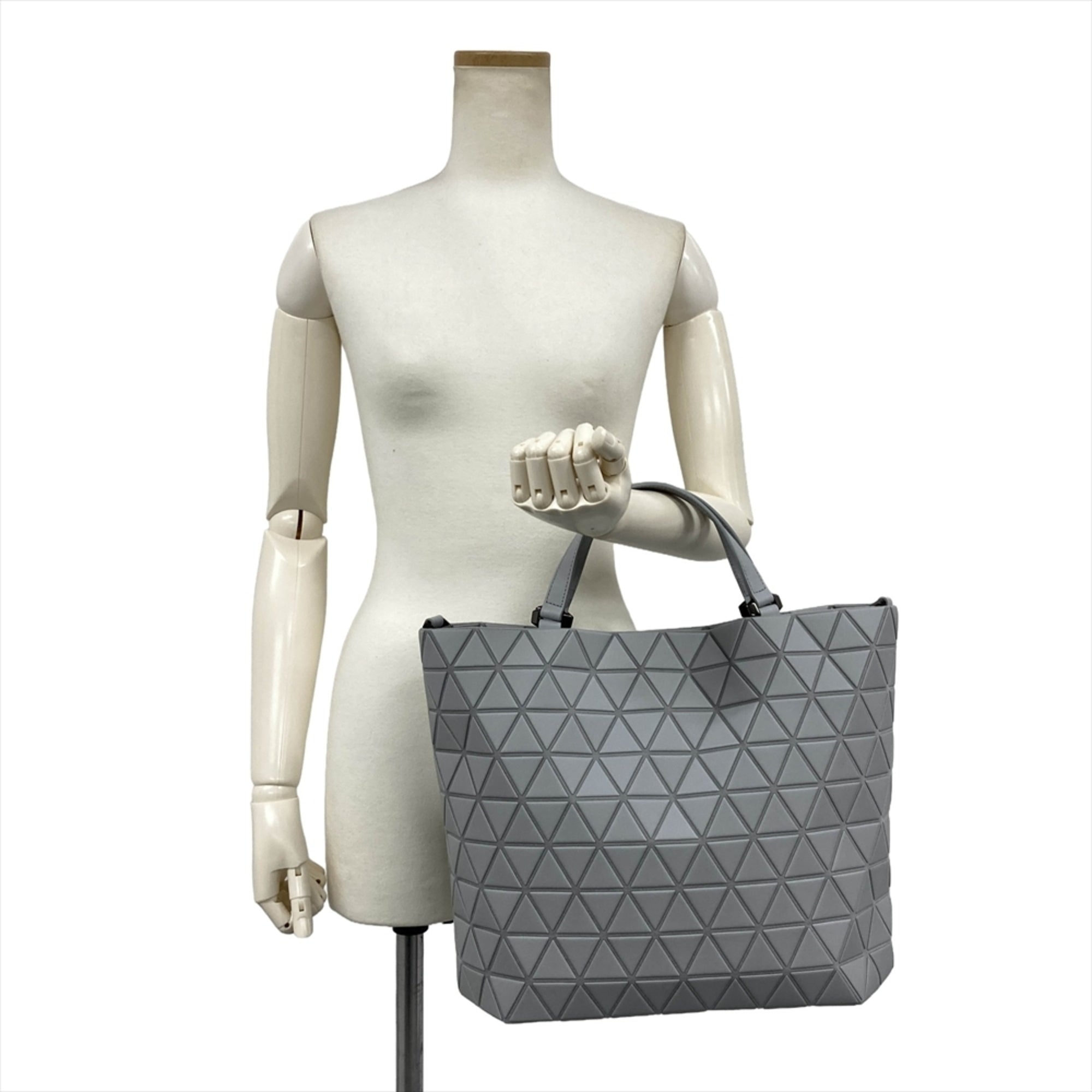 Issey Miyake Gray Leather Polyester Handbag Shoulder Bag (Pre-Owned)