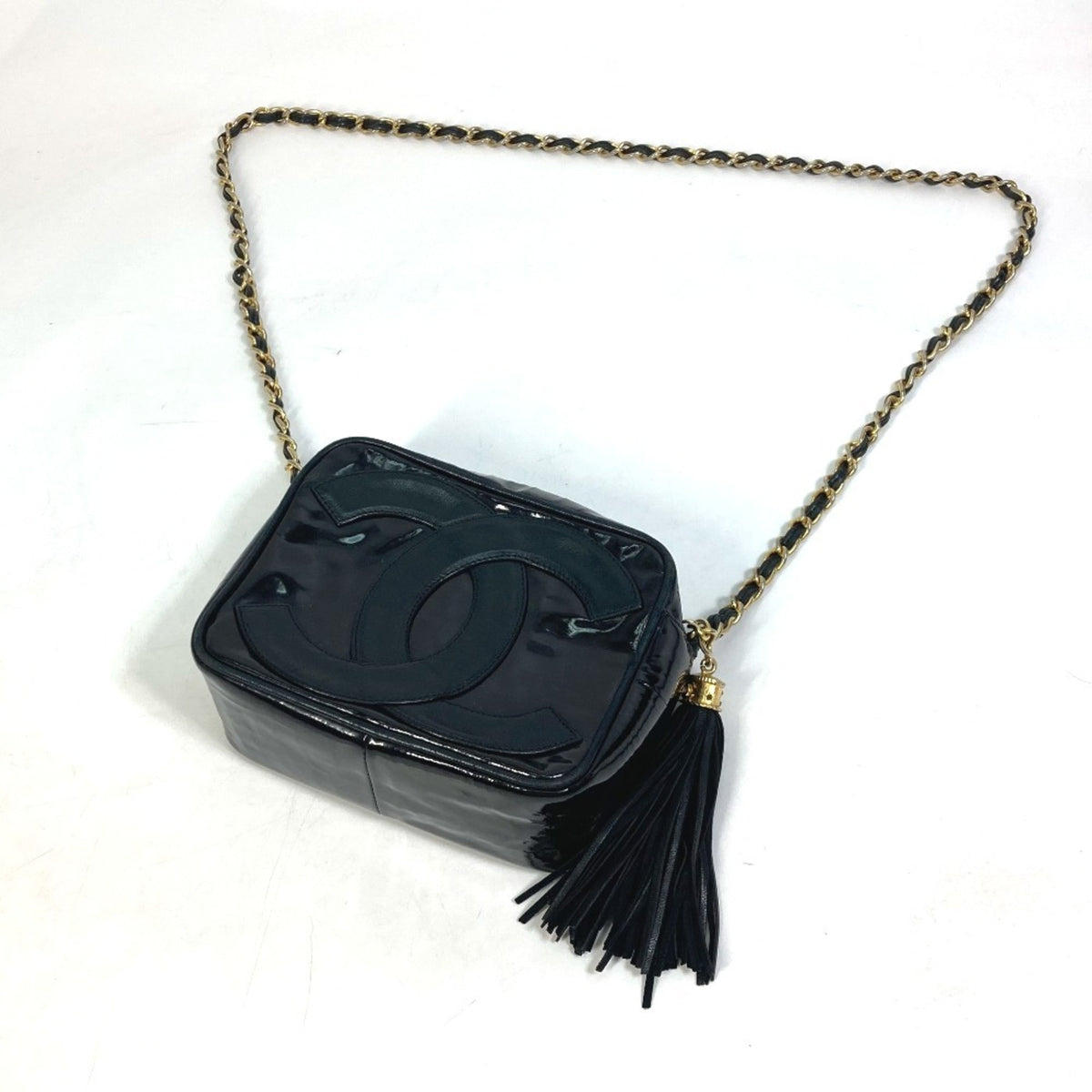 Chanel Black Leather Pochette Shoulder Bag (Pre-Owned)