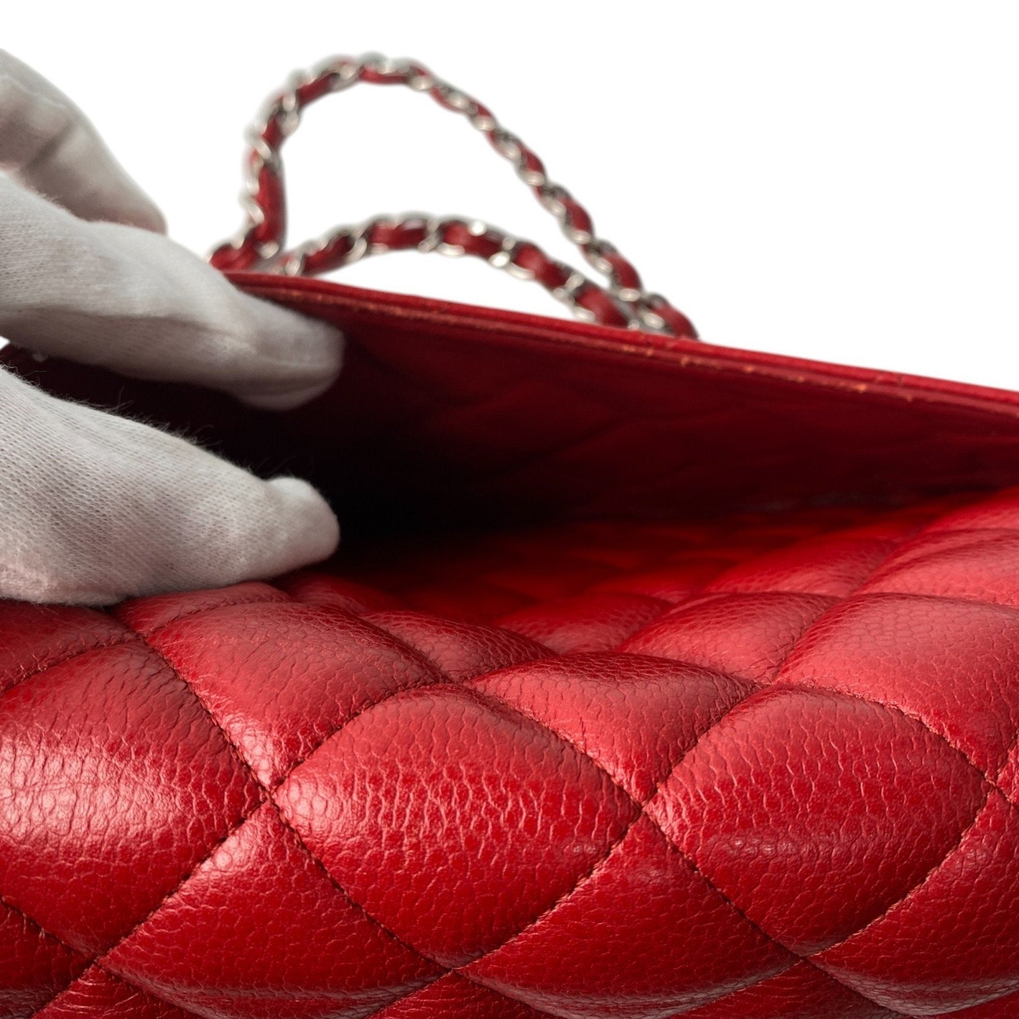 Chanel Matelasse Red Color Grained Calfskin Shoulder Bag (Pre-Owned)