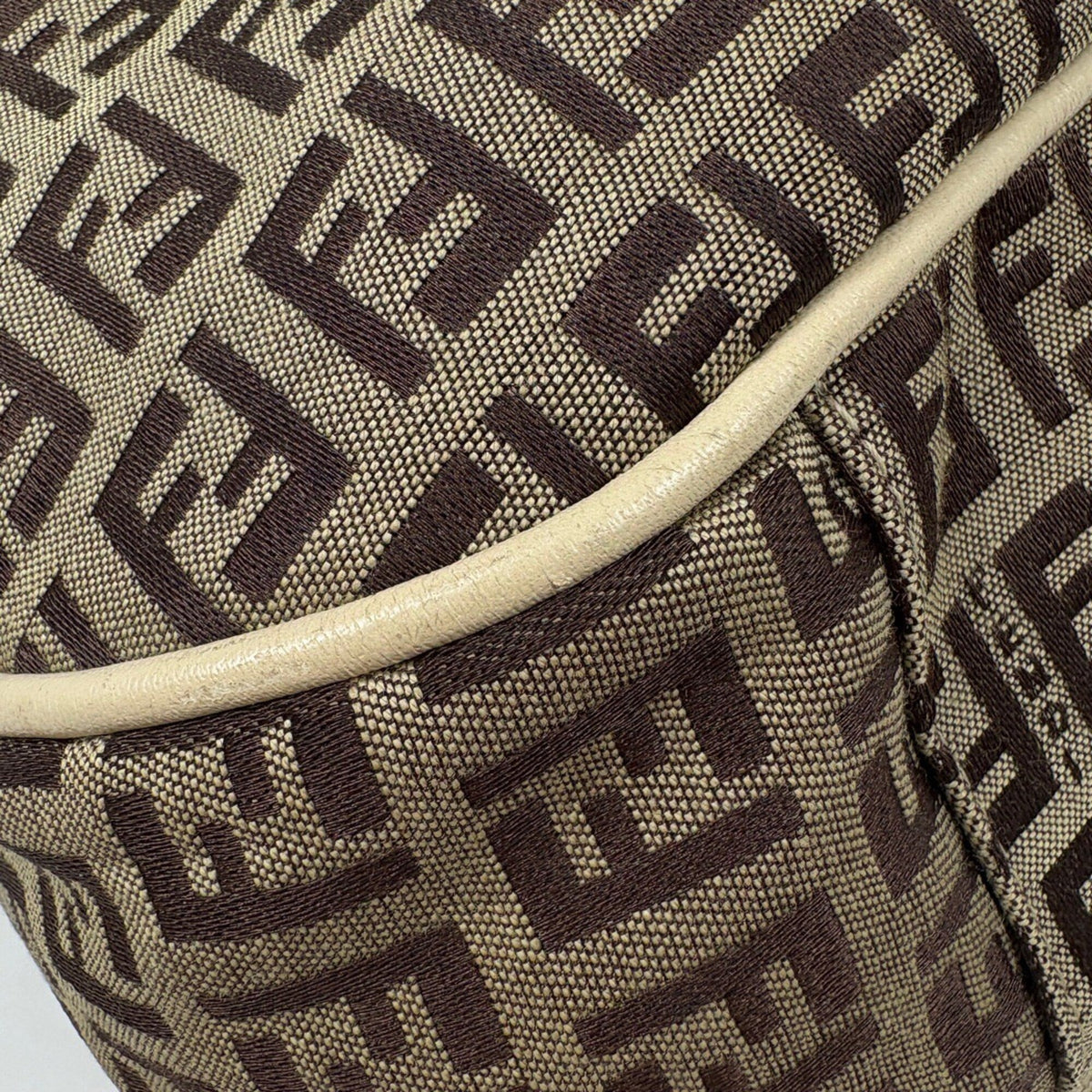 Fendi Beige White Canvas Leather Tote Bag (Pre-Owned)