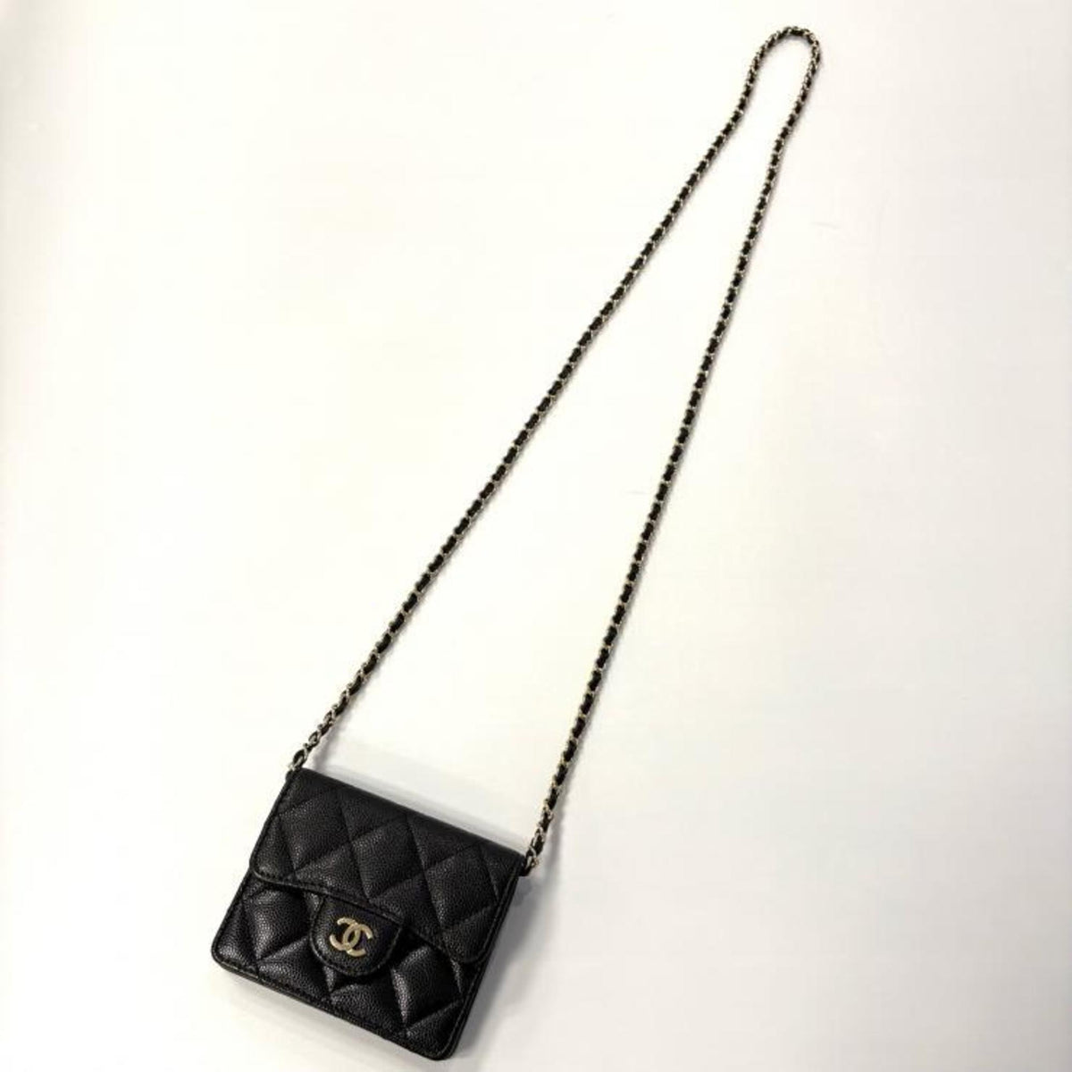 Chanel Black Grained Calfskin Pochette (Pre-Owned)