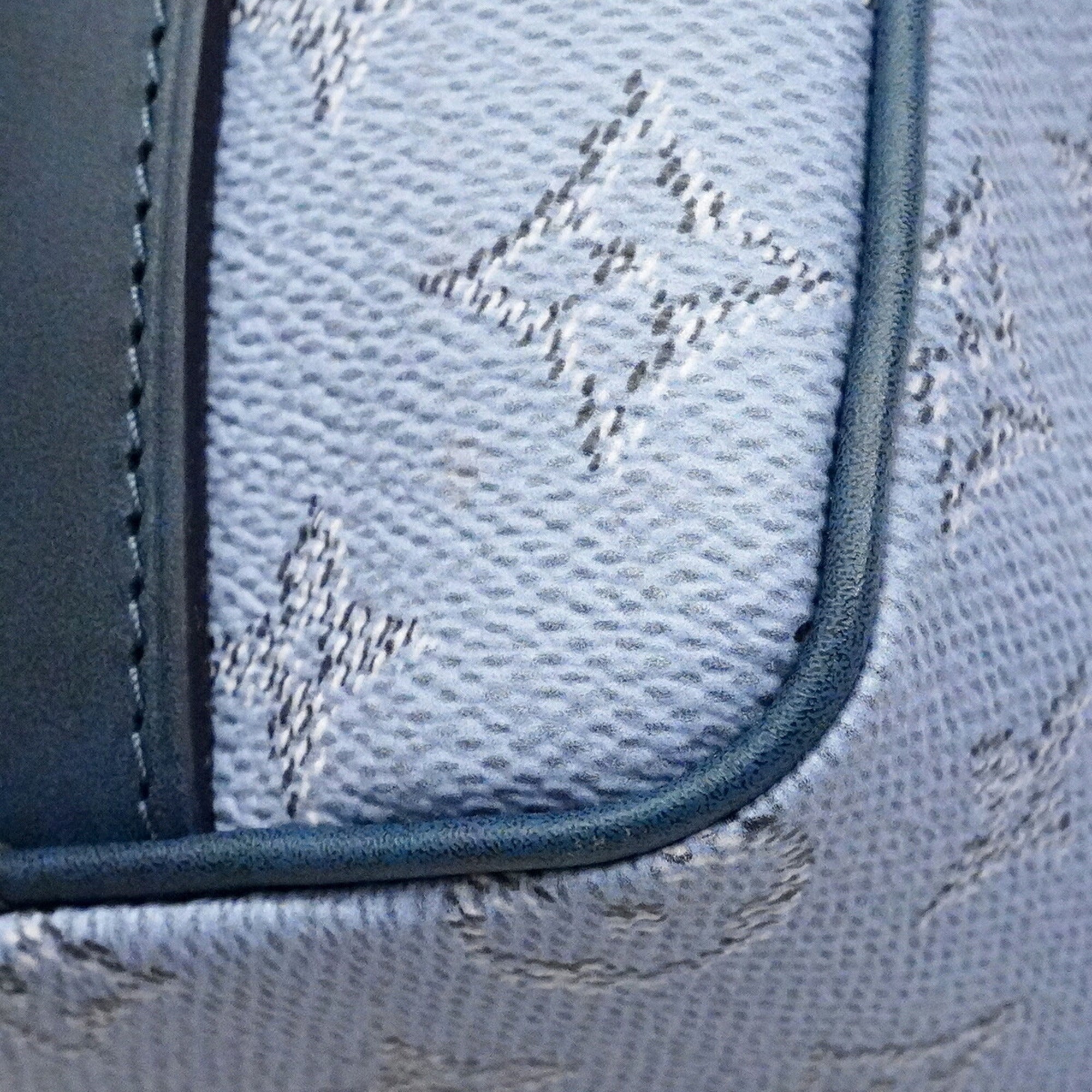 Louis Vuitton Blue Ciel Handbag (Pre-Owned)