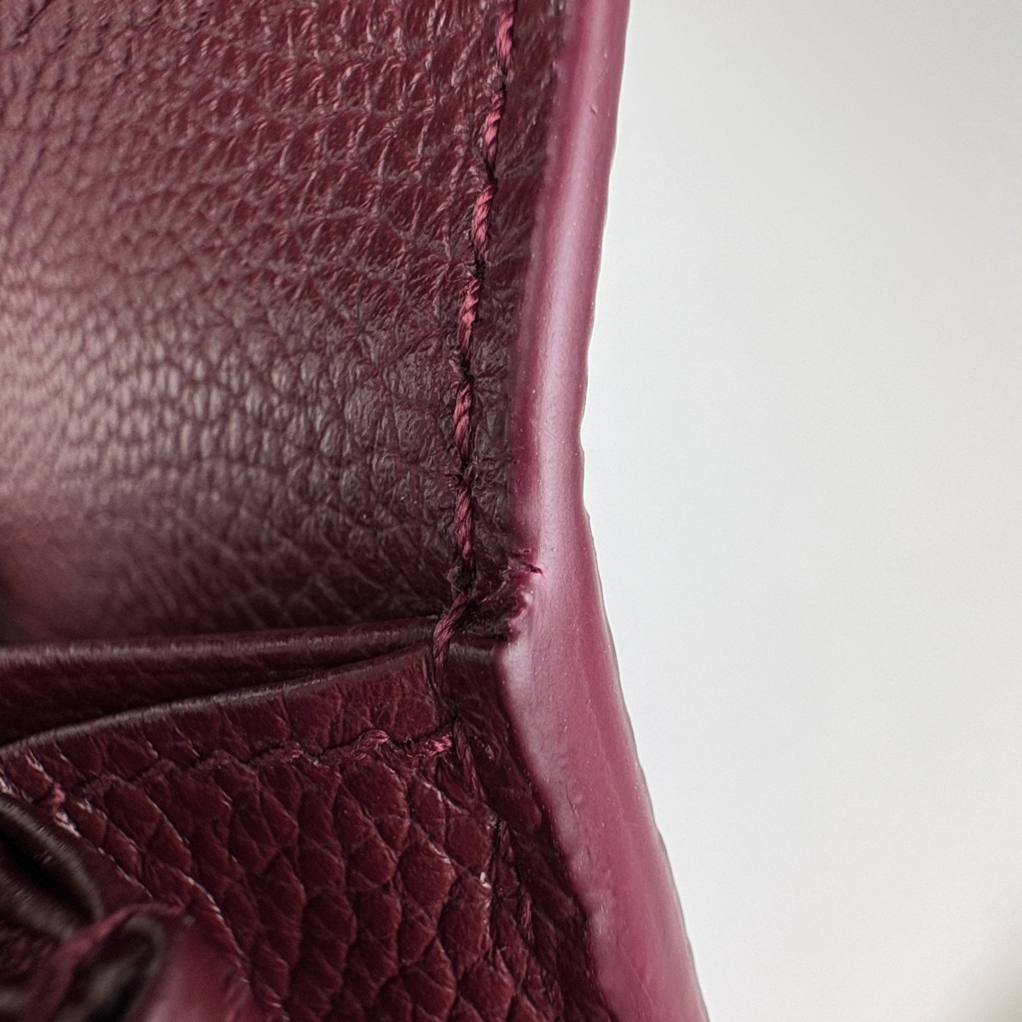 Gucci Black Bordeaux Leather Long Wallet (Bi-Fold) (Pre-Owned)