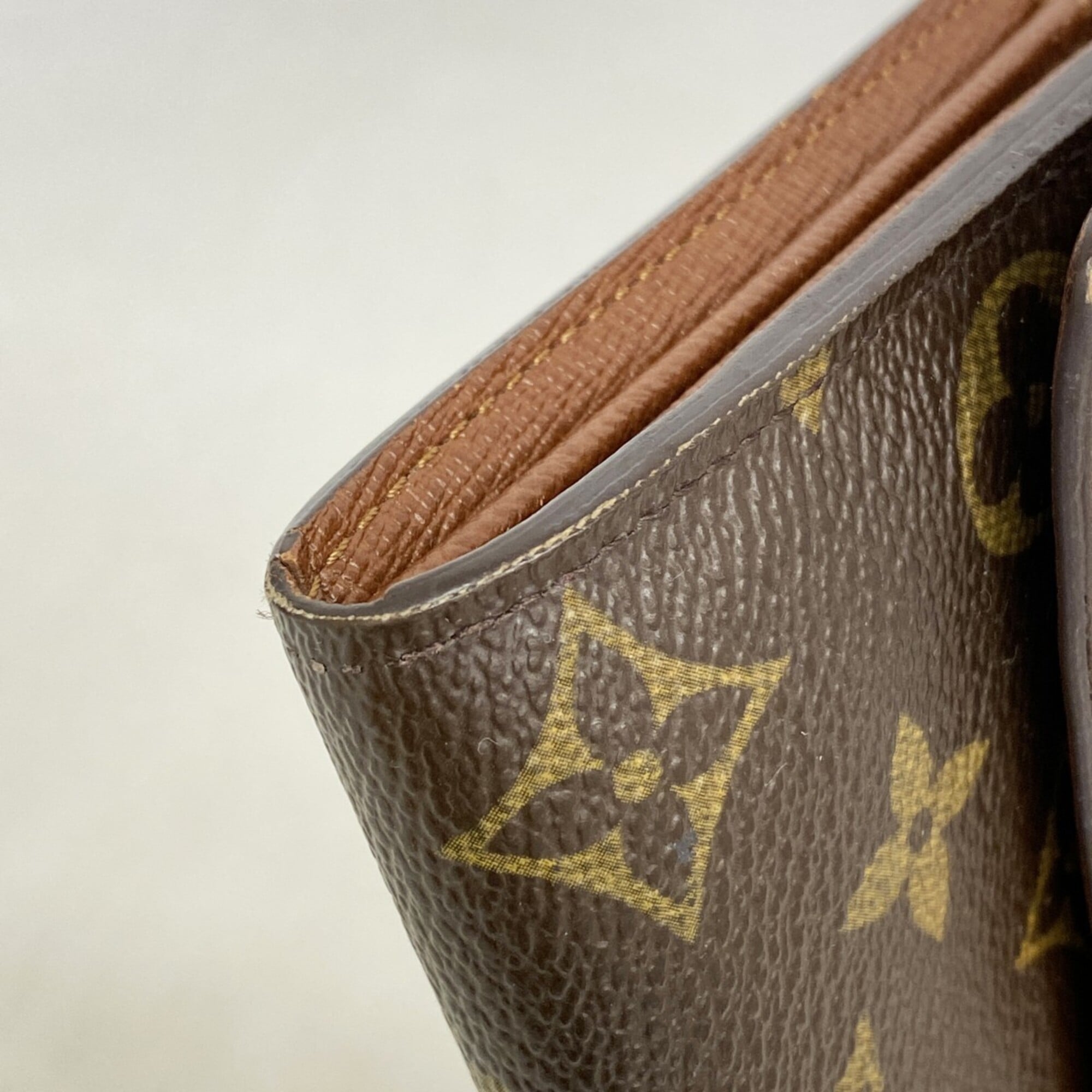 Louis Vuitton Brown Long Wallet (Bi-Fold) (Pre-Owned)