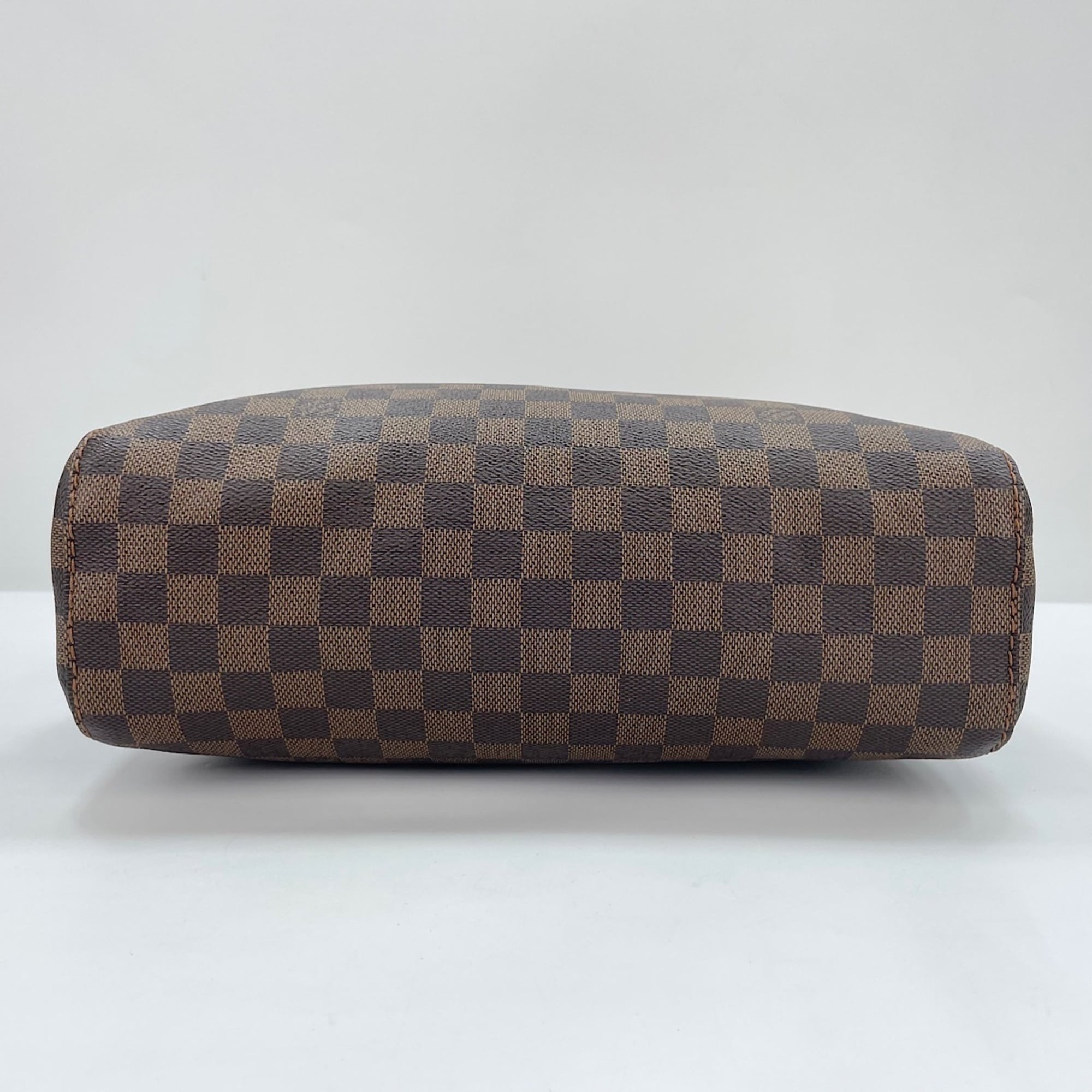 Louis Vuitton Brown Shoulder Bag (Pre-Owned)