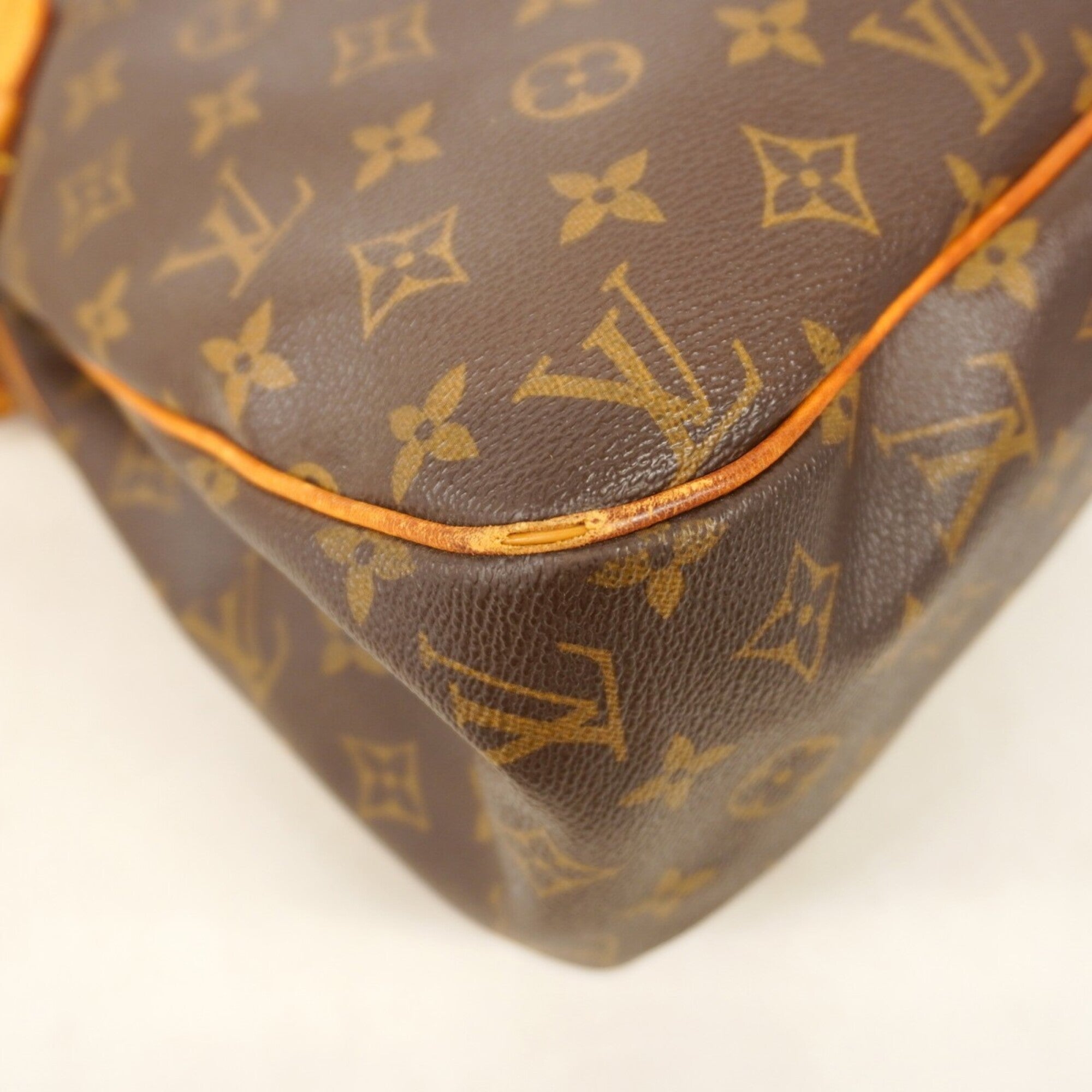 Louis Vuitton Brown Tote Bag (Pre-Owned)