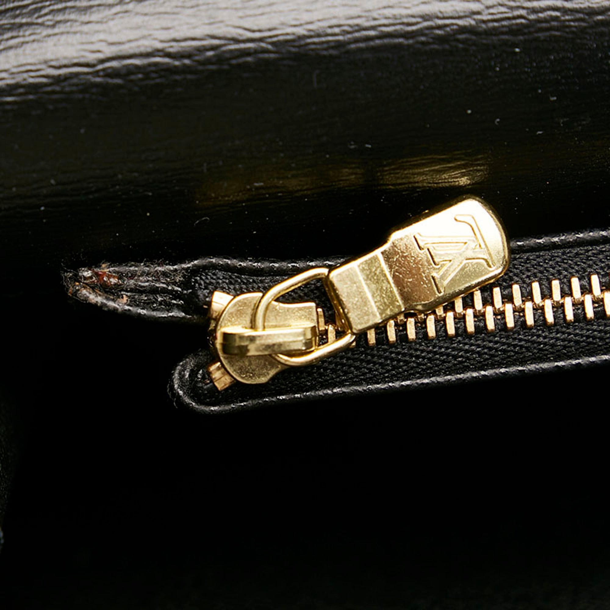 Louis Vuitton Black Noir Leather Handbag (Pre-Owned)