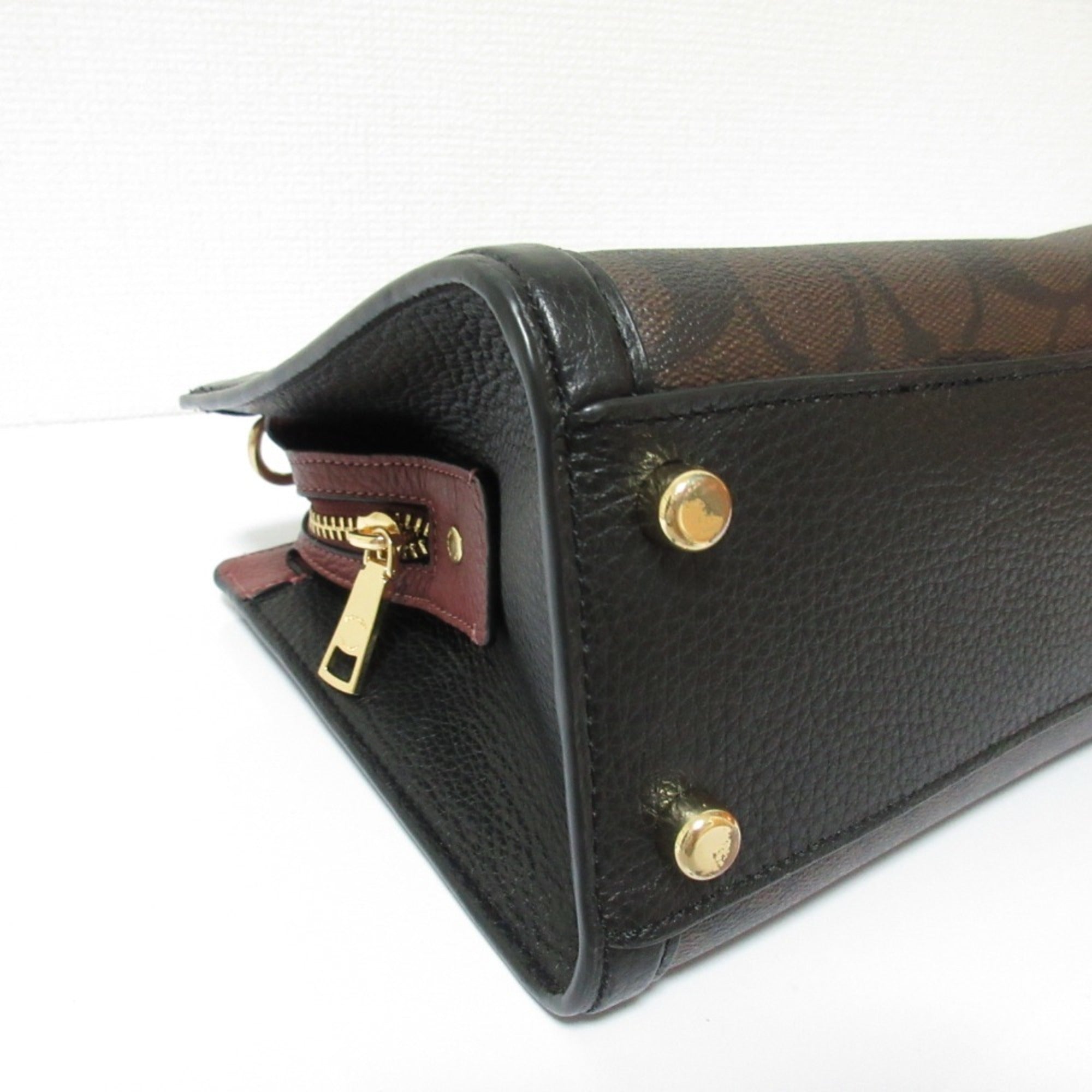 Coach Signature Black Bordeaux Brown Signature Line Handbag Shoulder Bag (Pre-Owned)