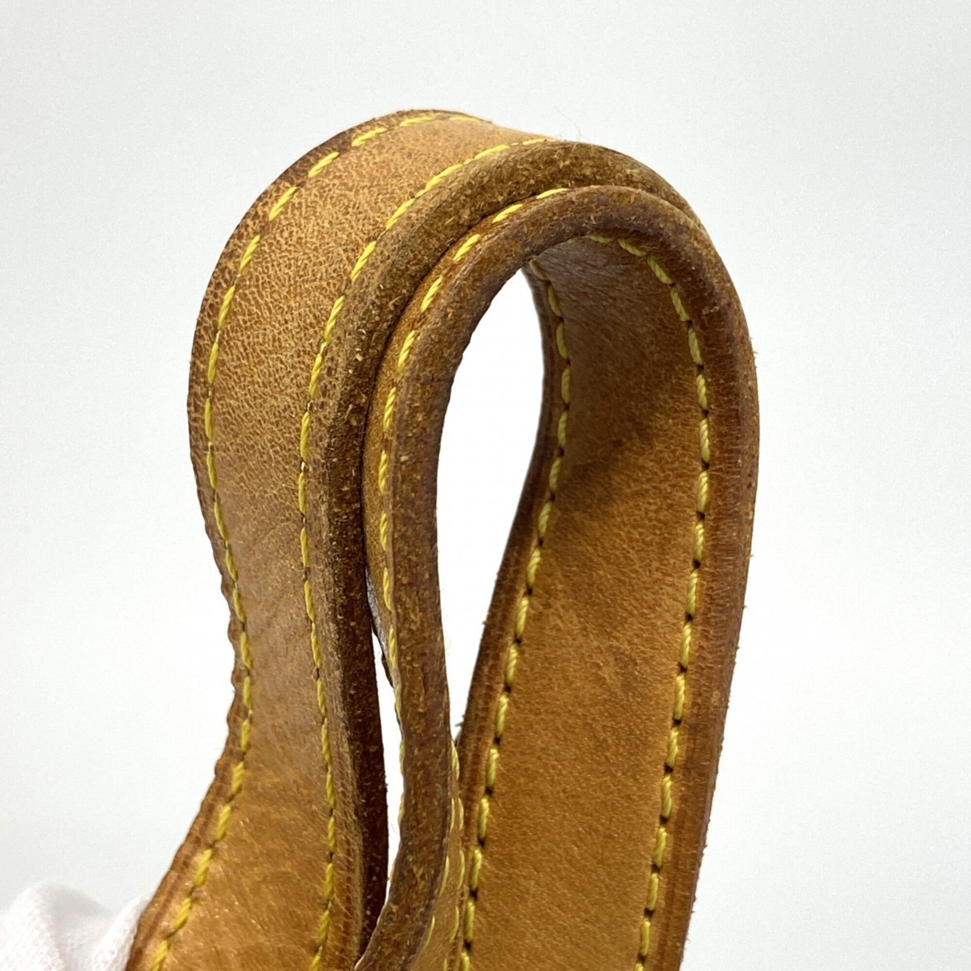 Louis Vuitton Brown Handbag (Pre-Owned)