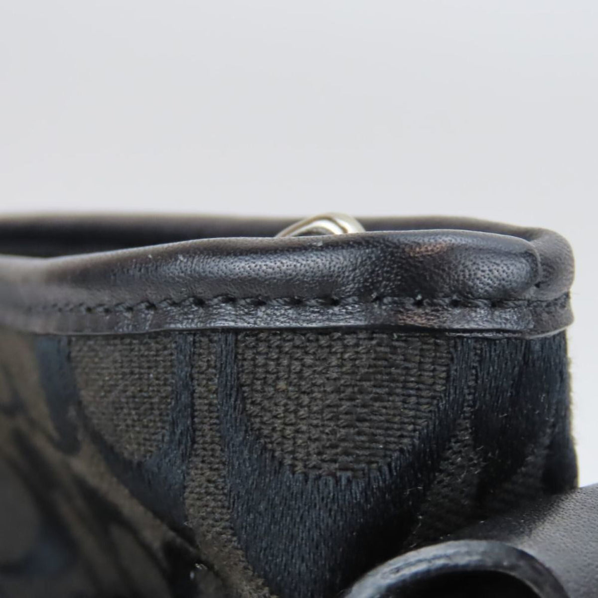 Coach Black Canvas Leather Shoulder Bag (Pre-Owned)