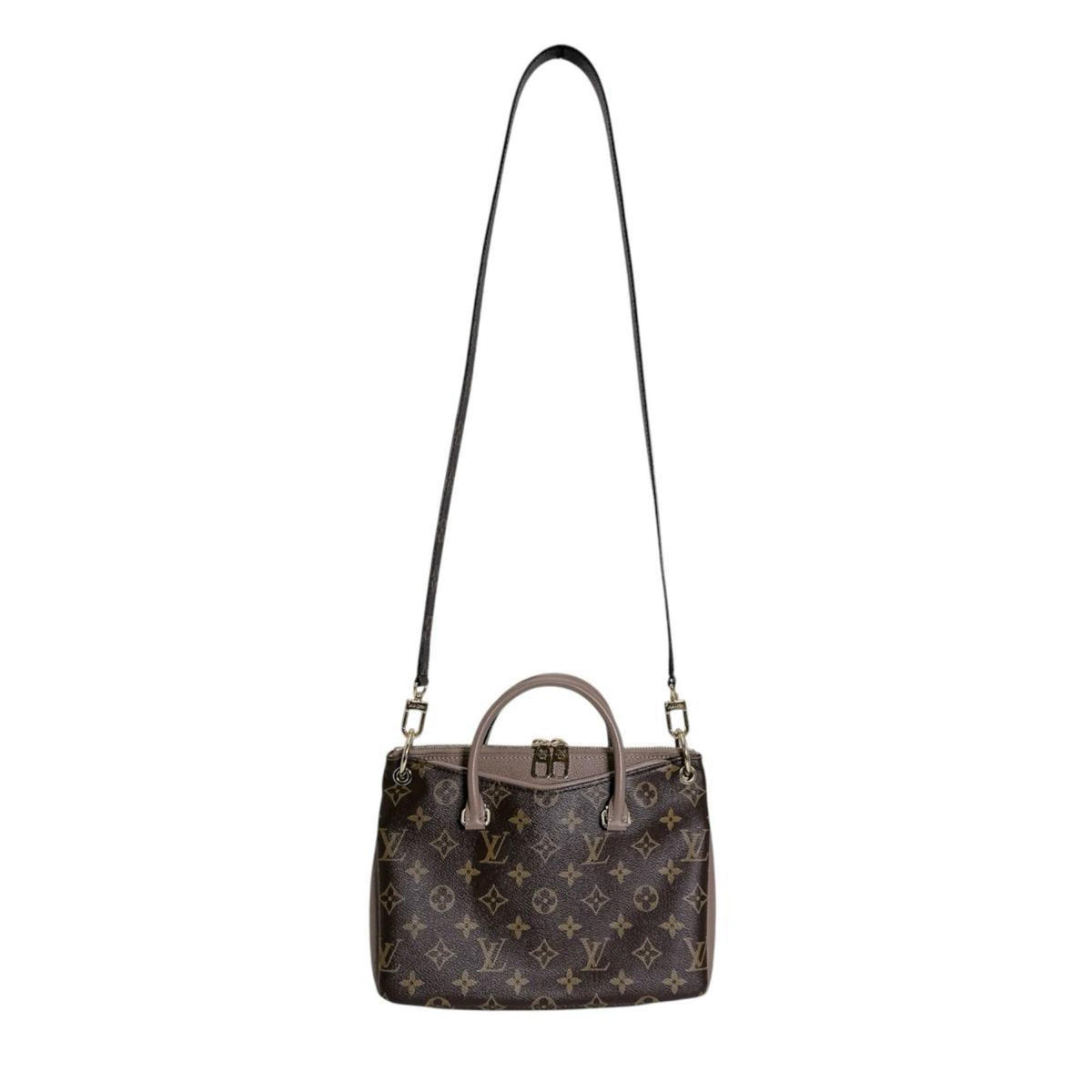 Louis Vuitton Brown Monogram Monogram Handbag (Pre-Owned)