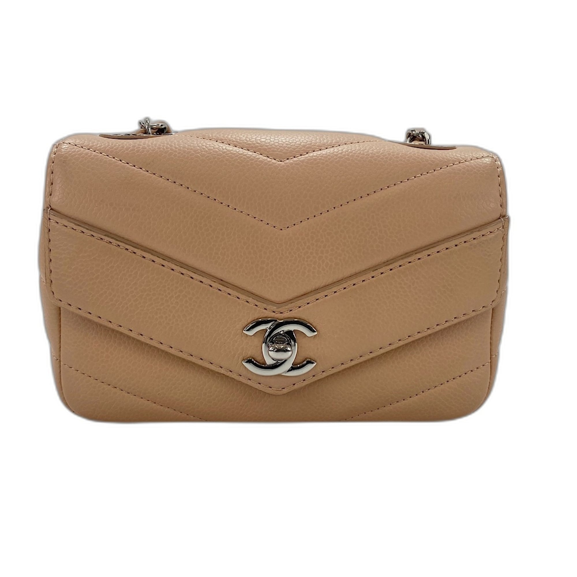 Chanel Beige Shoulder Bag (Pre-Owned)