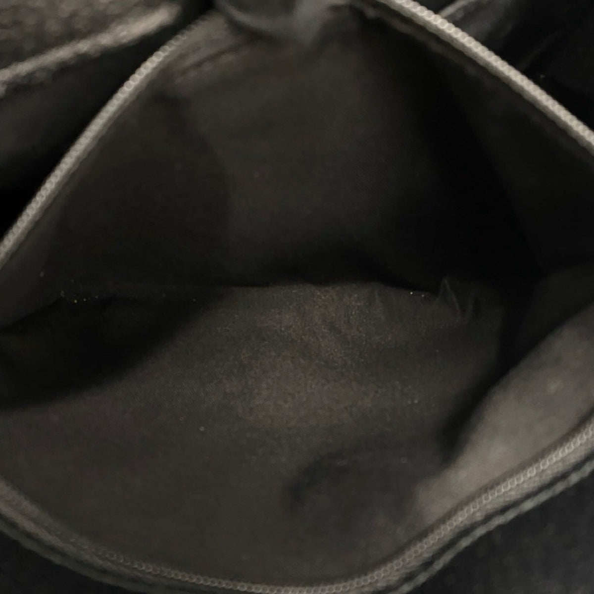 Gucci Black Canvas Leather Shoulder Bag (Pre-Owned)