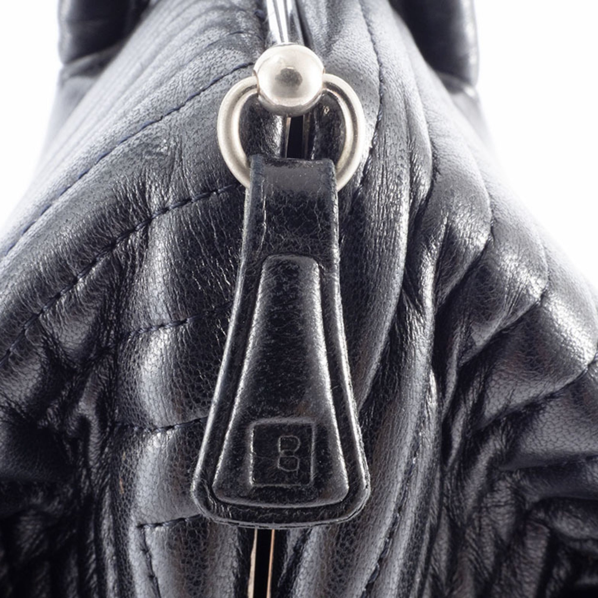 Bally Black Leather Handbag (Pre-Owned)