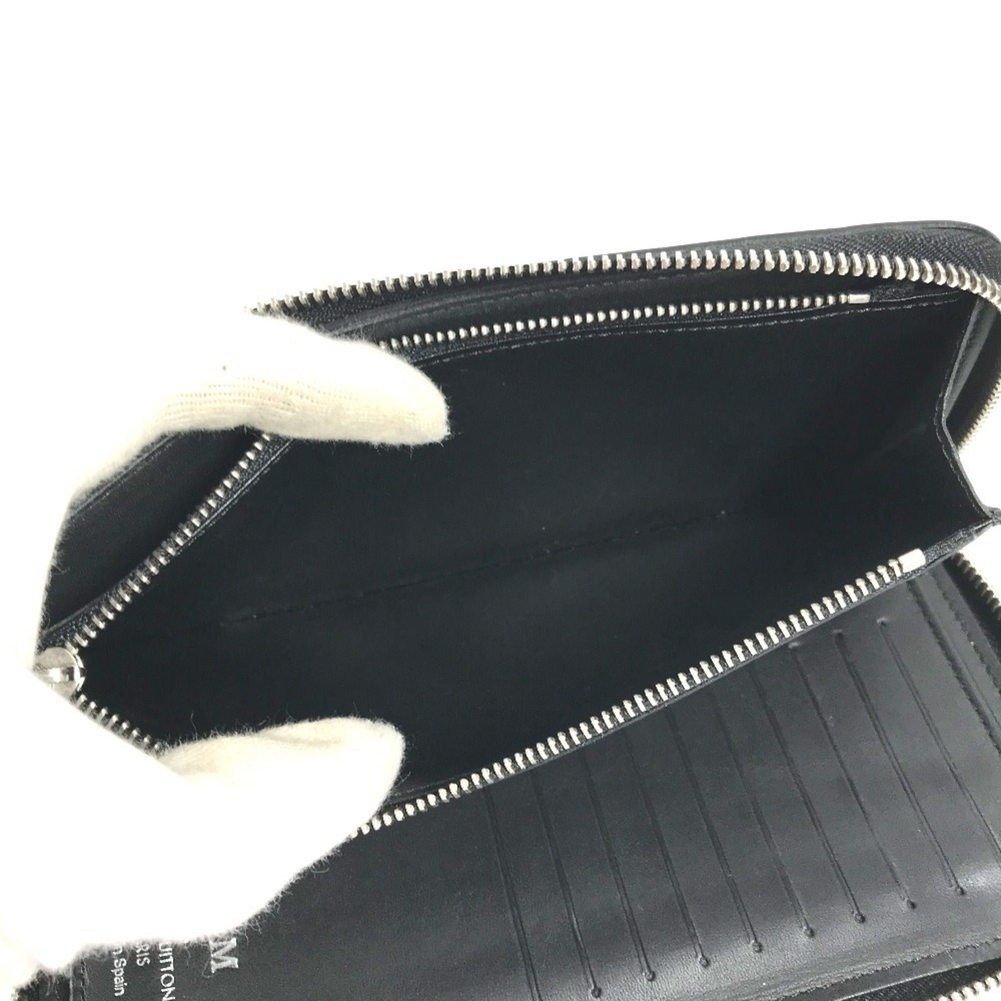 Louis Vuitton Black Noir Long Wallet (Bi-Fold) (Pre-Owned)