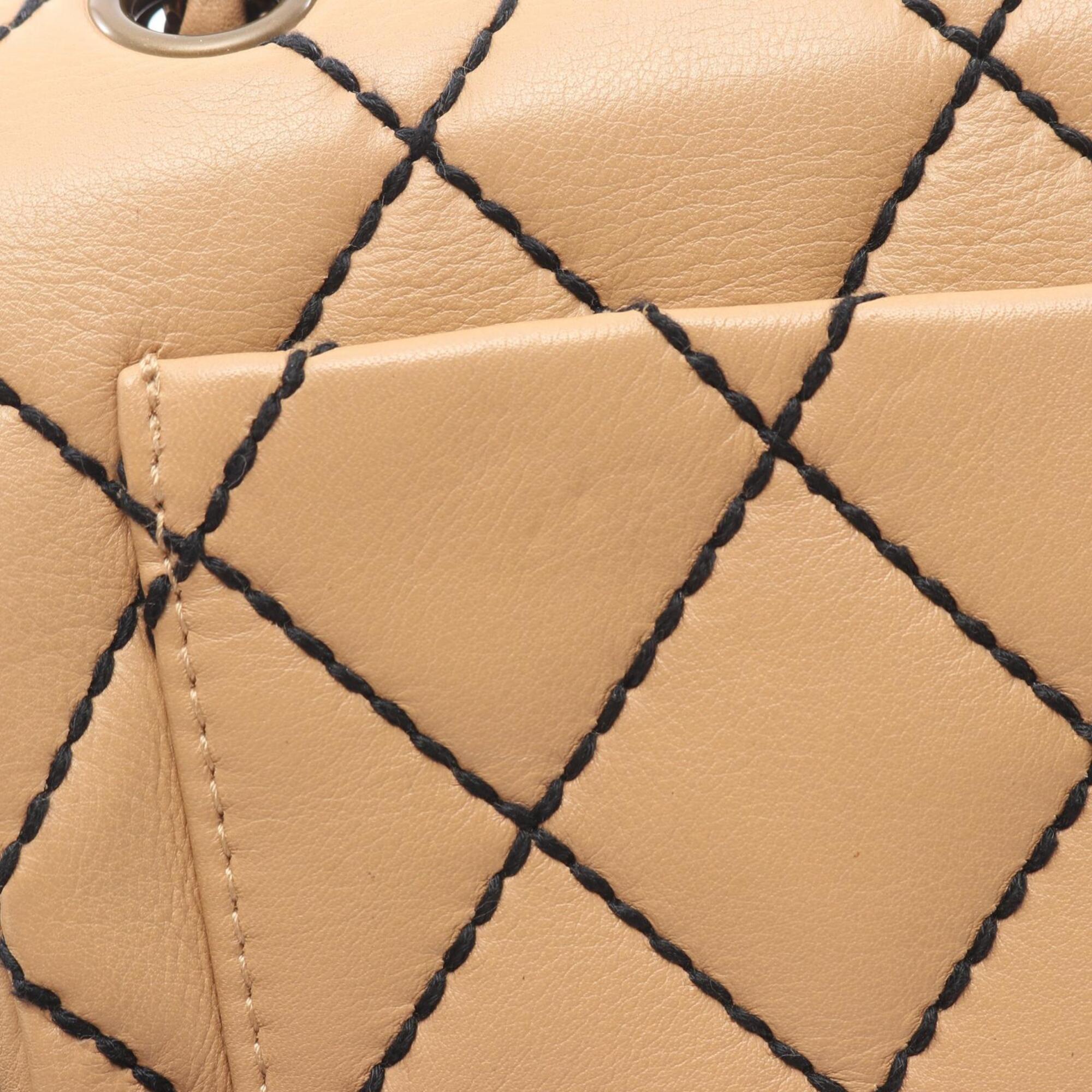 Chanel Beige Leather Handbag Shoulder Bag (Pre-Owned)