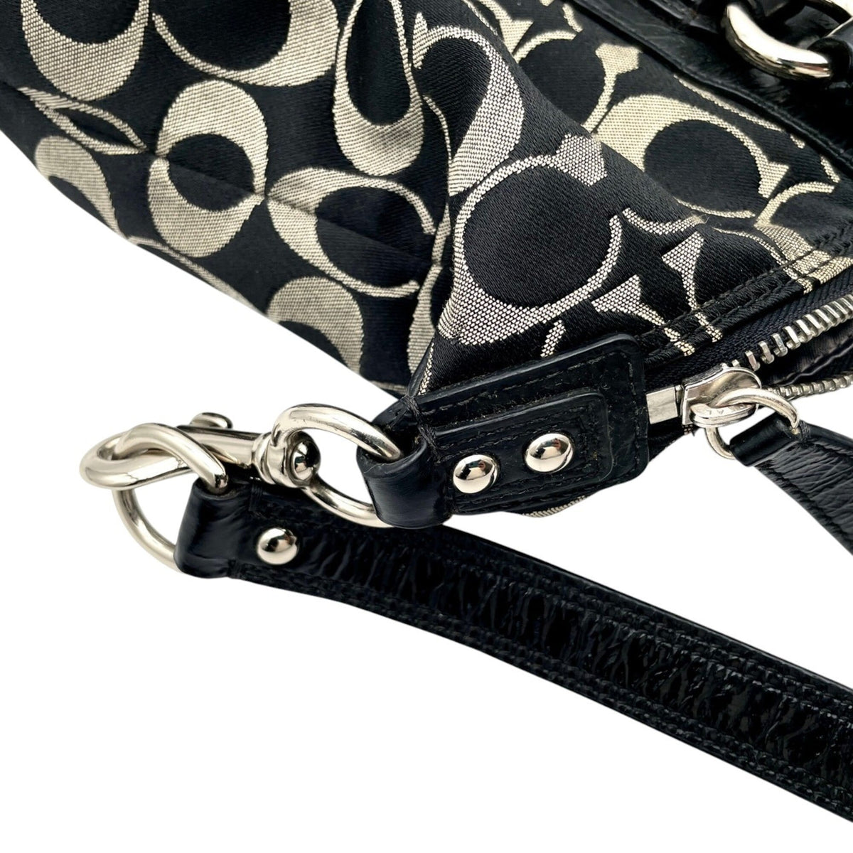 Coach Black Canvas Patent Leather Handbag Shoulder Bag (Pre-Owned)