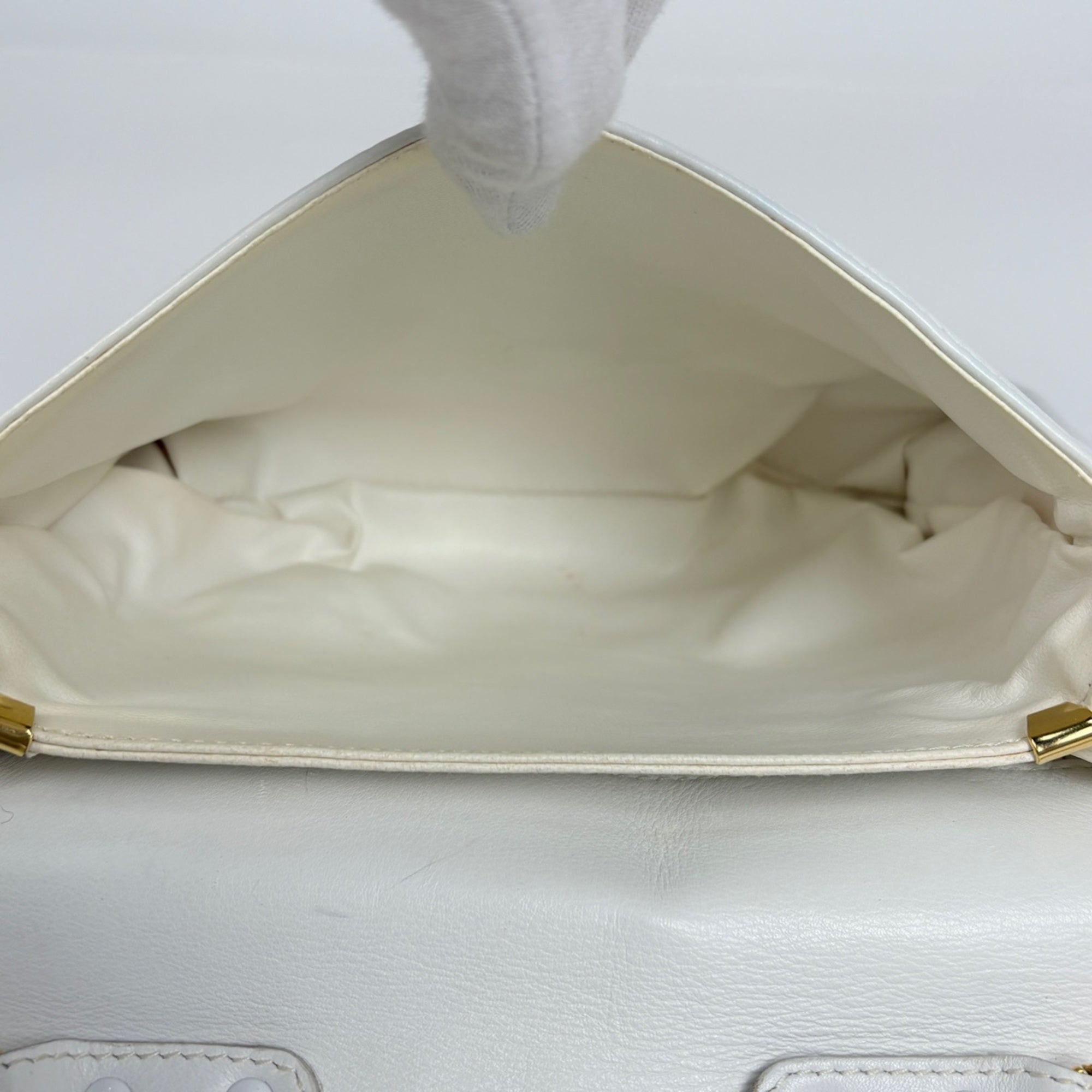 Celine White Leather Shoulder Bag (Pre-Owned)