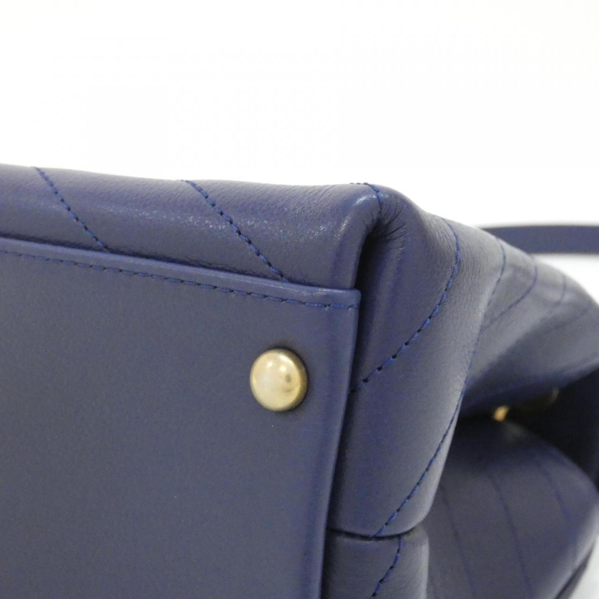 Chanel Blue Leather Handbag (Pre-Owned)