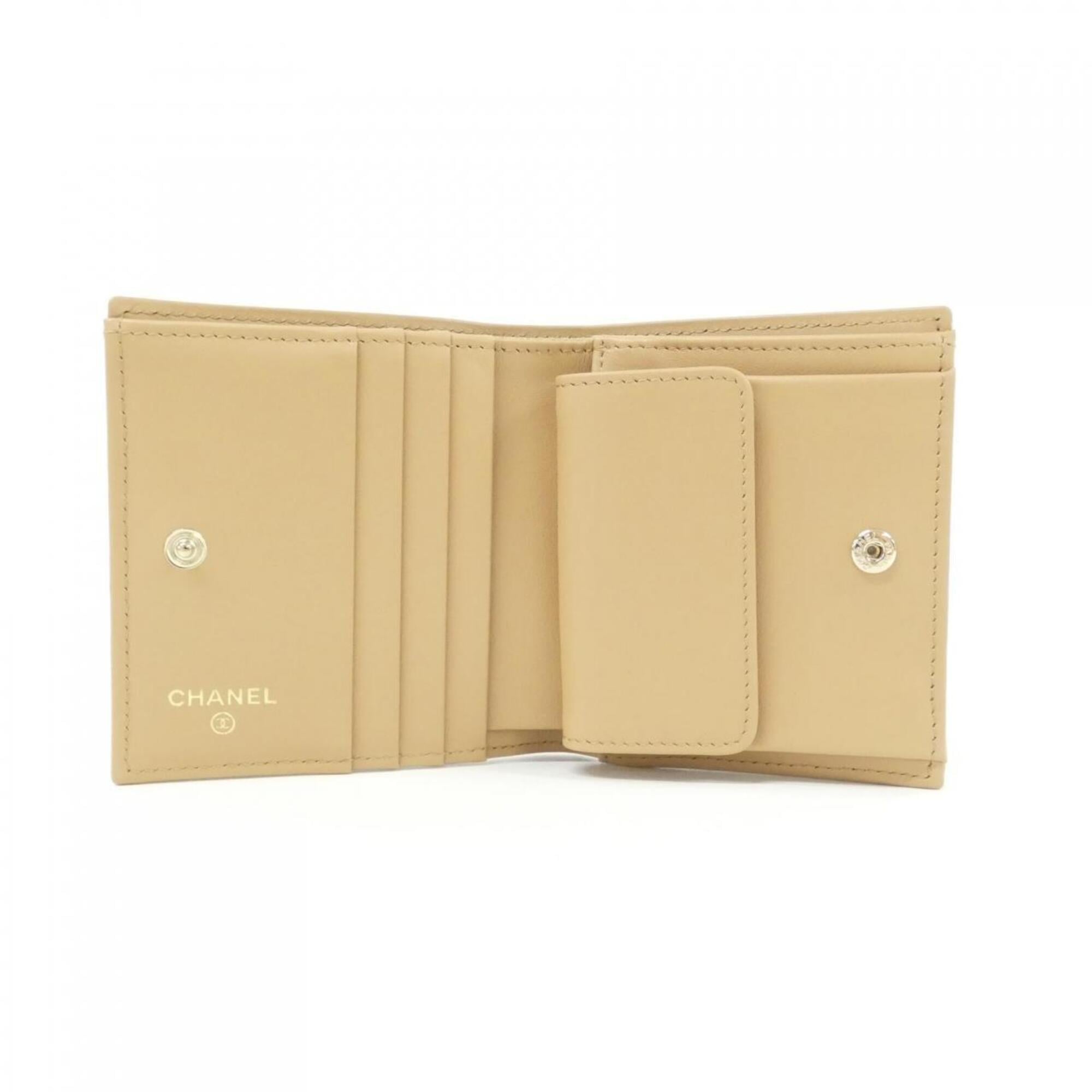 Chanel Beige Grained Calfskin Wallet (Bi-Fold) (Pre-Owned)
