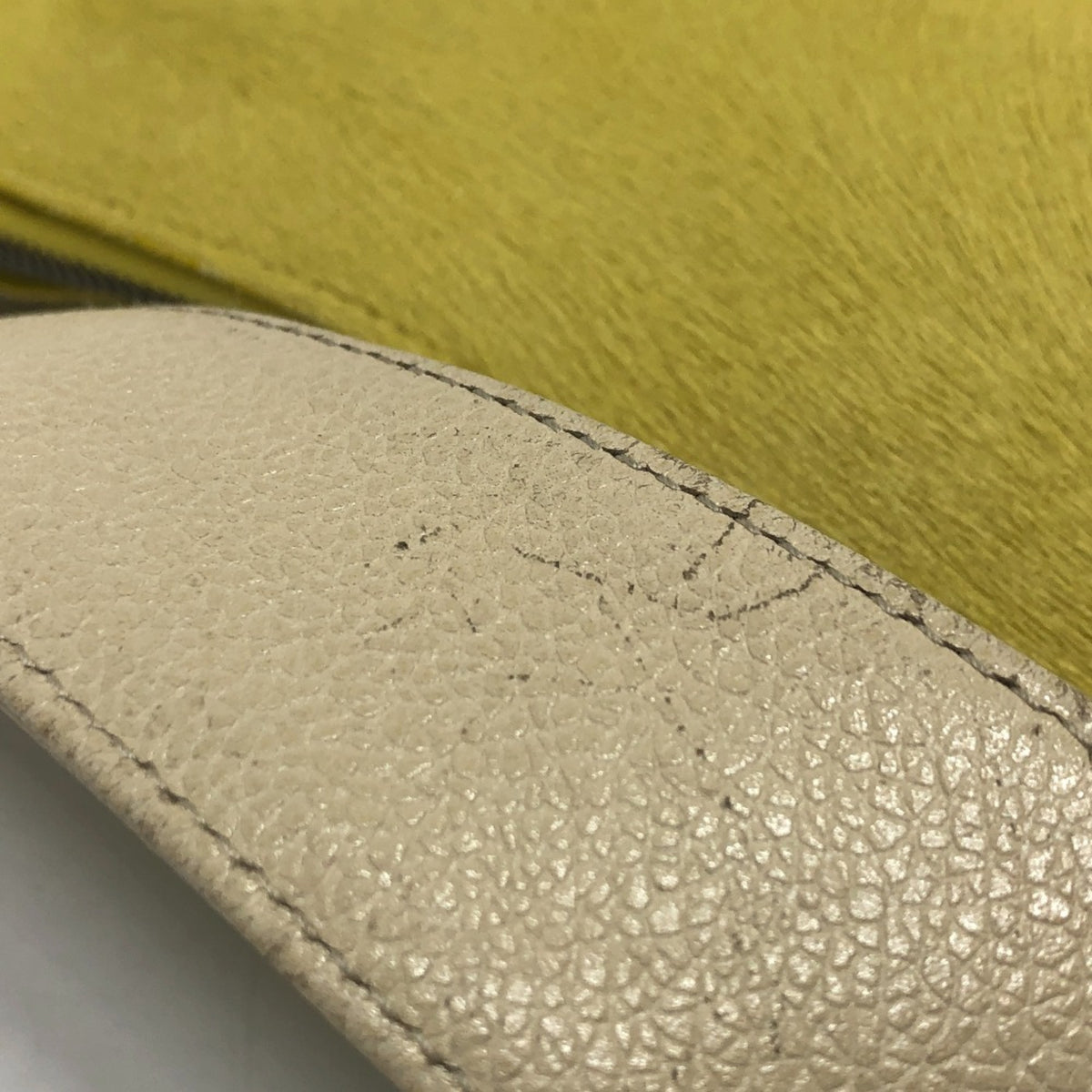 Bvlgari Yellow Leather Shoulder Bag (Pre-Owned)