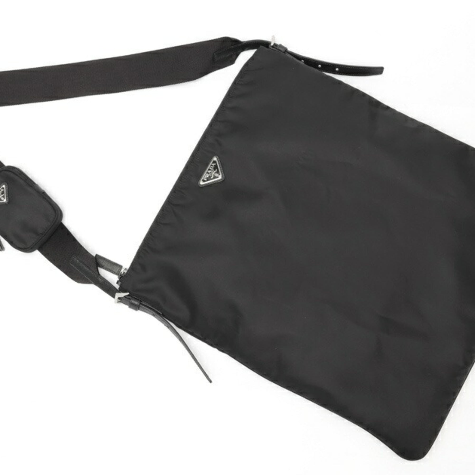 Prada Black Leather Pouch Shoulder Bag (Pre-Owned)