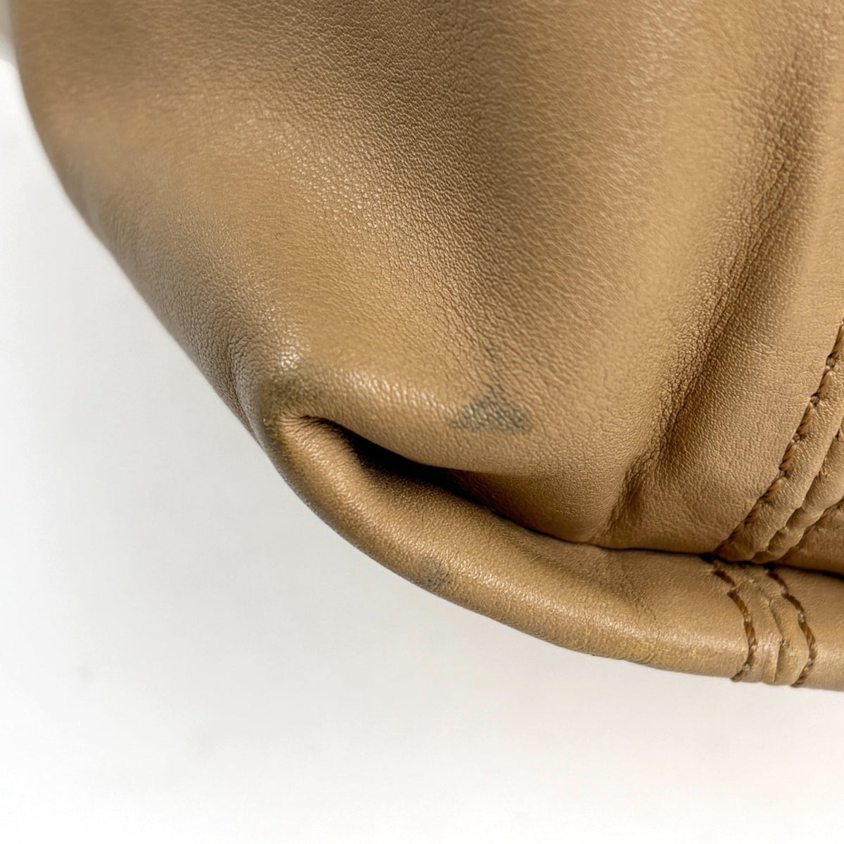 Chanel Beige Leather Tote Bag (Pre-Owned)