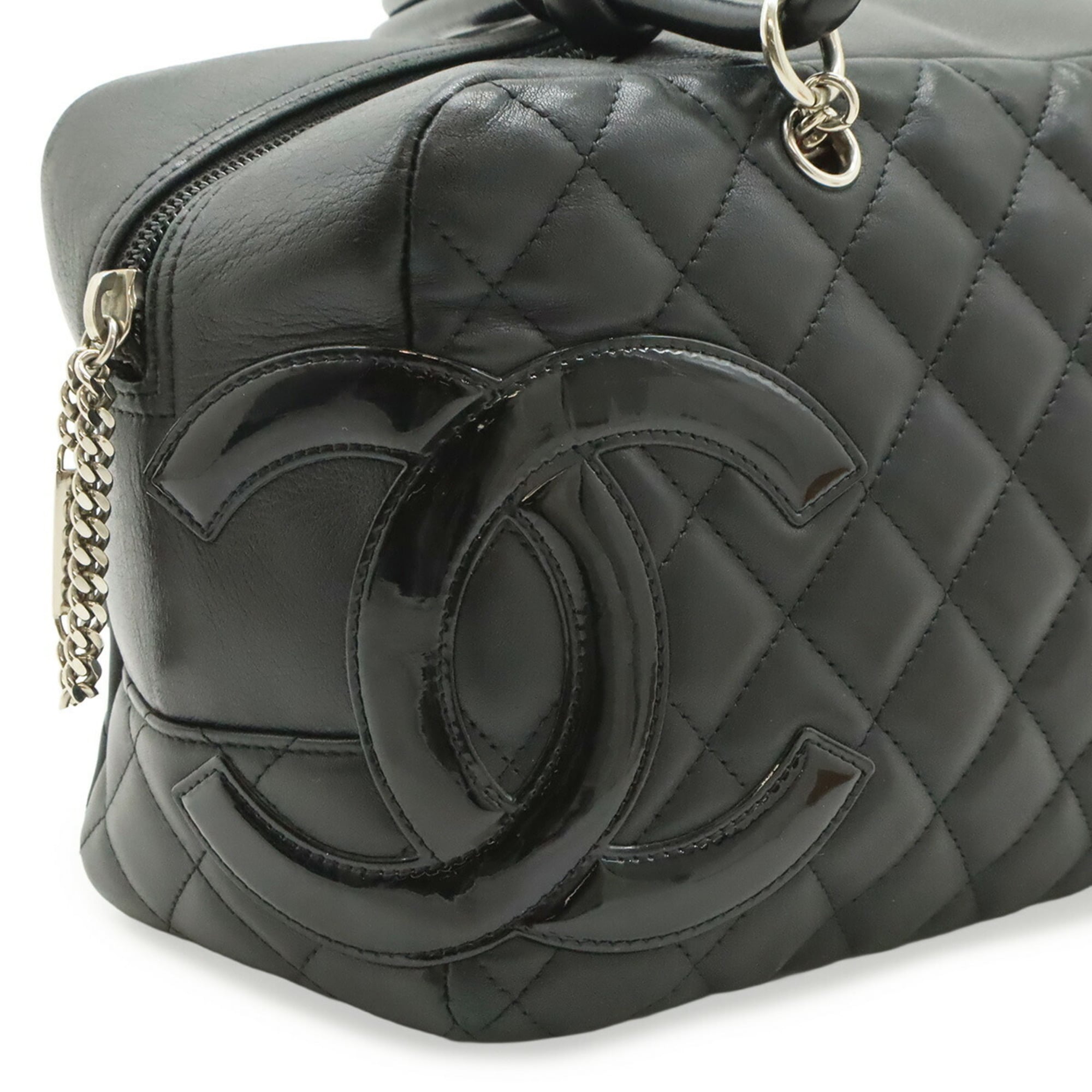 Chanel Black Pink Leather Shoulder Bag (Pre-Owned)