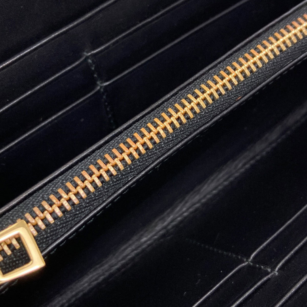 Loewe Black Leather Long Wallet (Bi-Fold) (Pre-Owned)