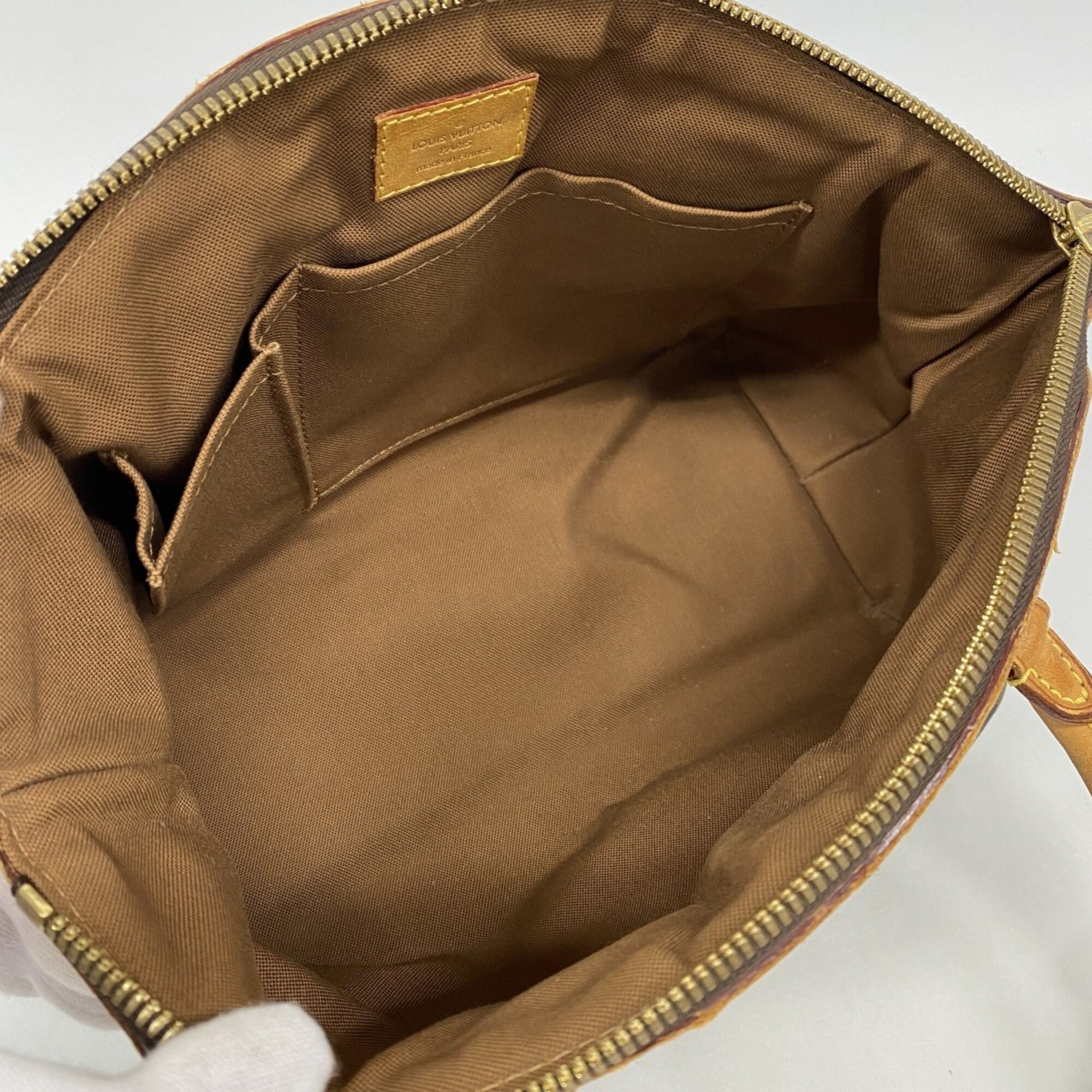 Louis Vuitton Brown Handbag (Pre-Owned)