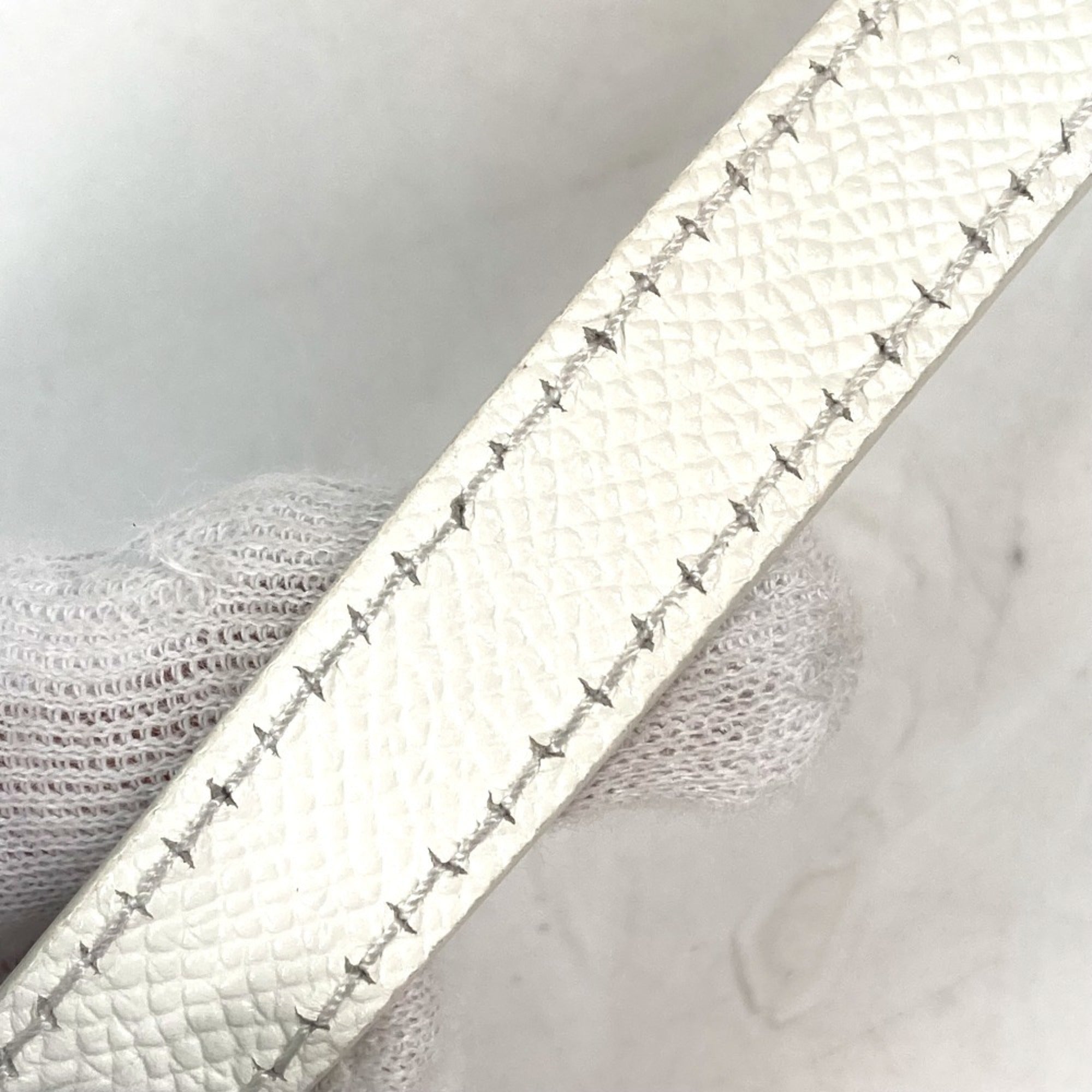 Balenciaga Black White Leather Handbag Shoulder Bag Tote Bag (Pre-Owned)