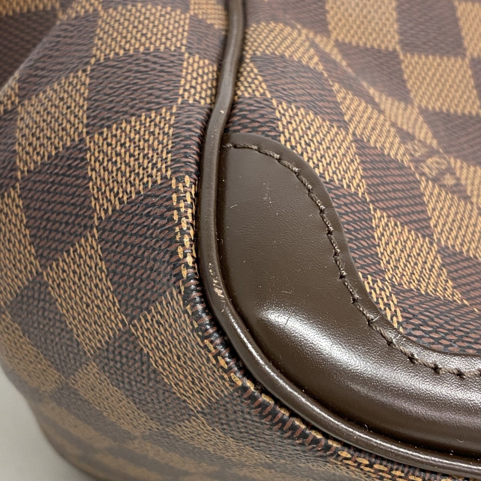 Louis Vuitton Ebene Handbag (Pre-Owned)