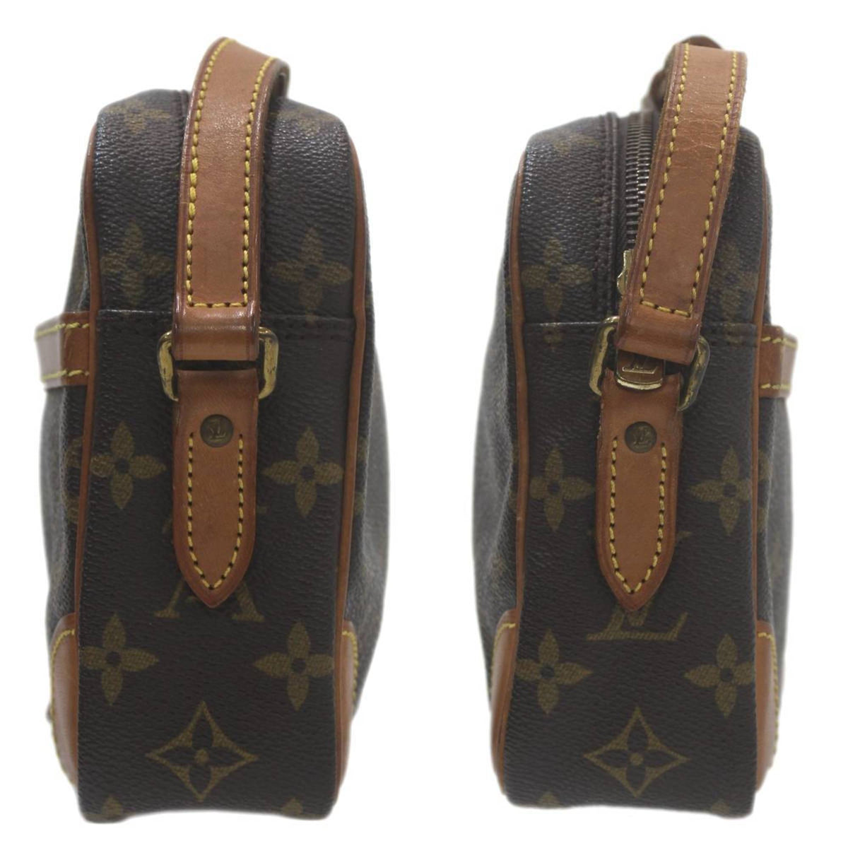 Louis Vuitton Brown Shoulder Bag (Pre-Owned)