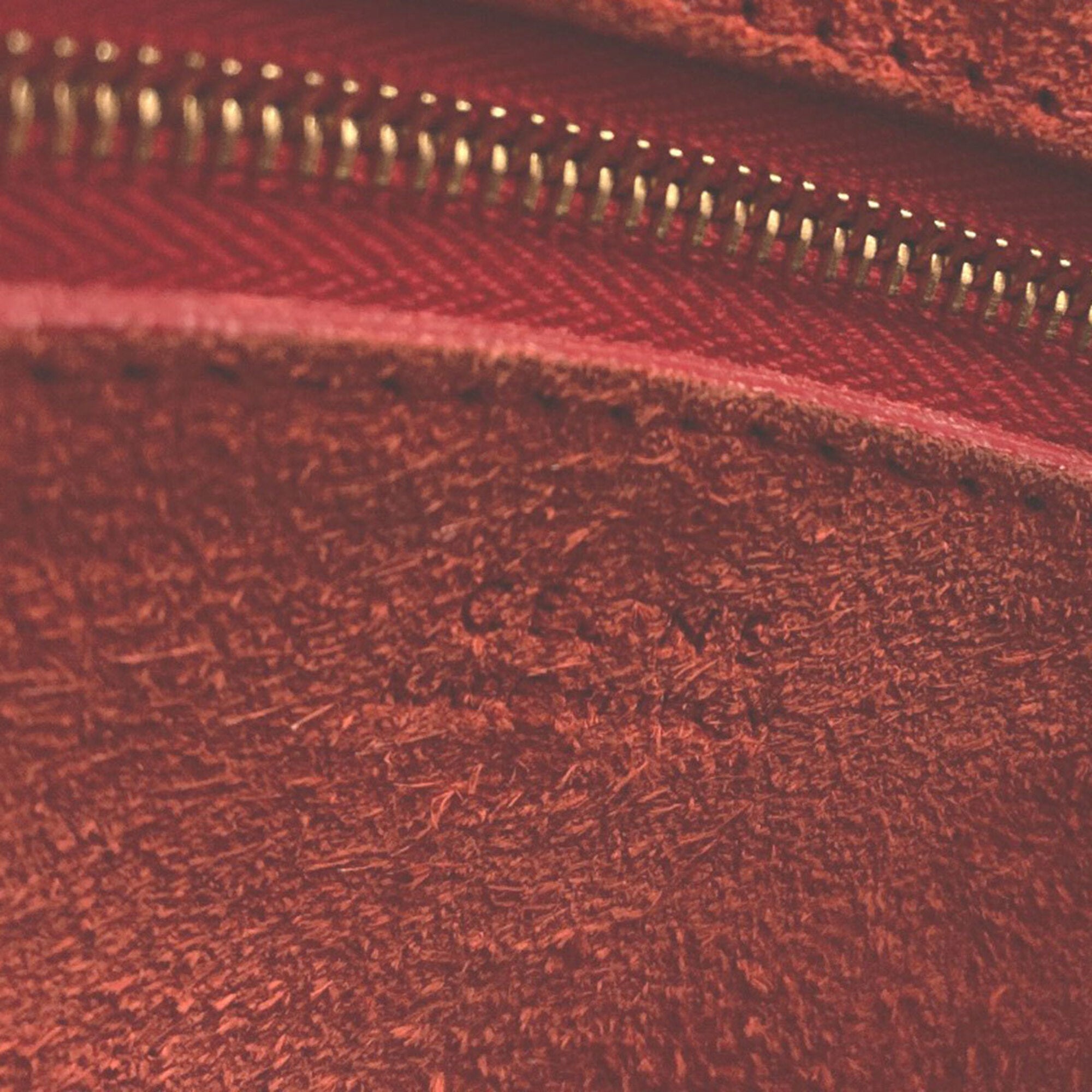 Celine Red Color Leather Shoulder Bag (Pre-Owned)