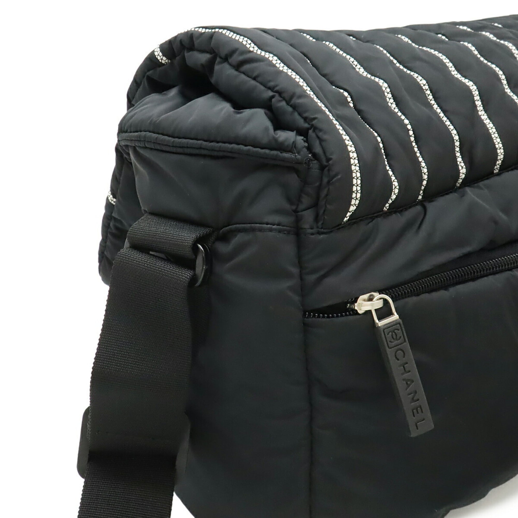 Chanel Black White Nylon Messenger Bag Shoulder Bag (Pre-Owned)