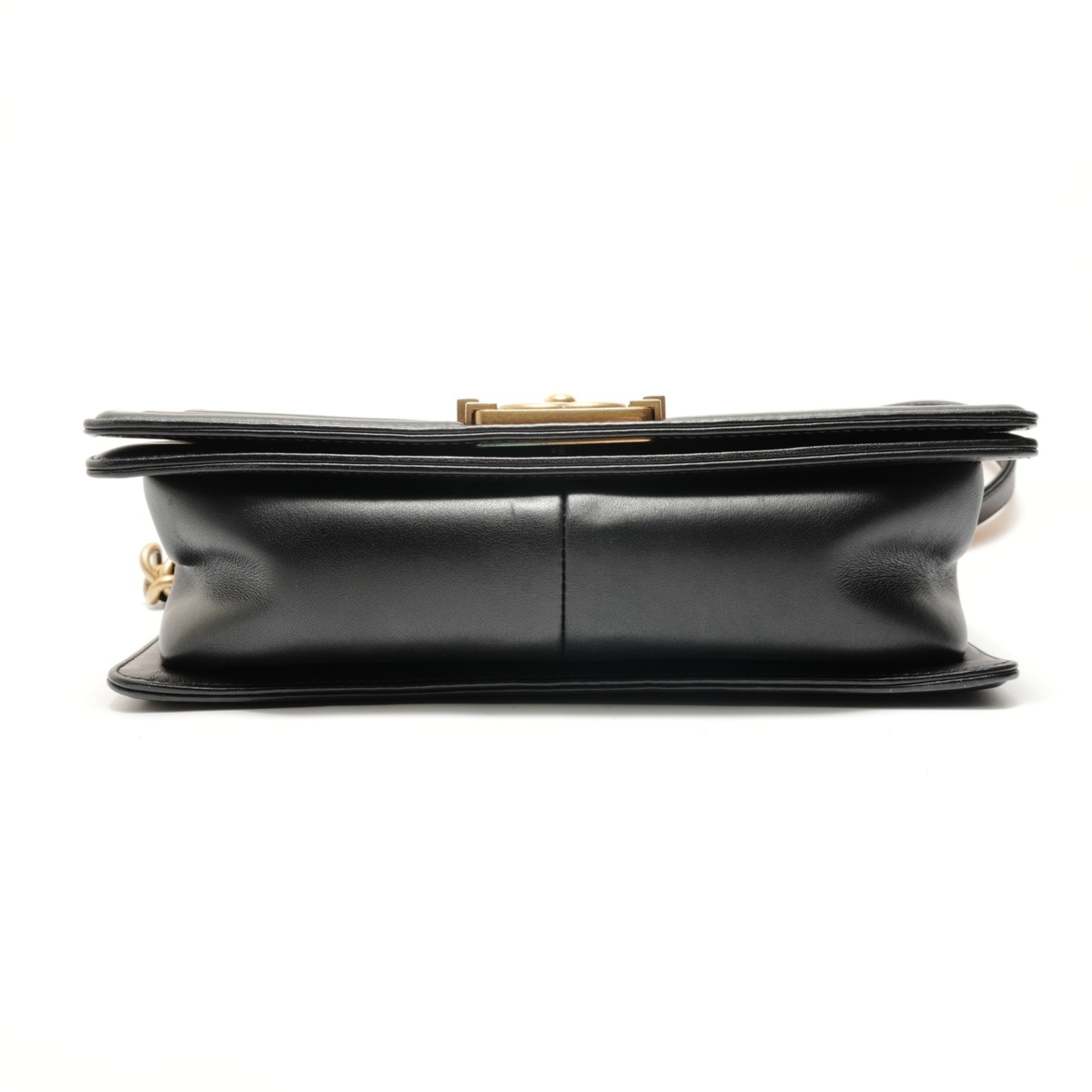 Chanel Boy Chanel Black Velvet Shoulder Bag (Pre-Owned)